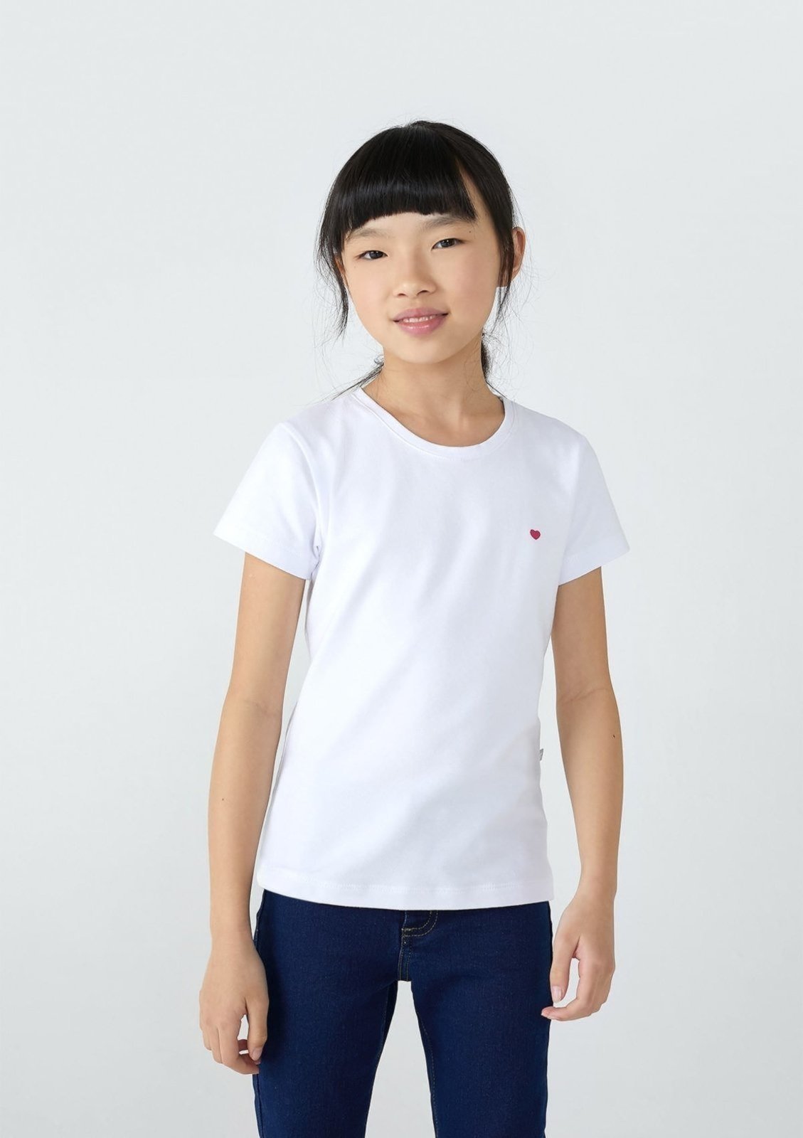 Vista 3 Infantil - Blusa Básica Menina Com Bordado Coração 002 Hering branco Hering branco