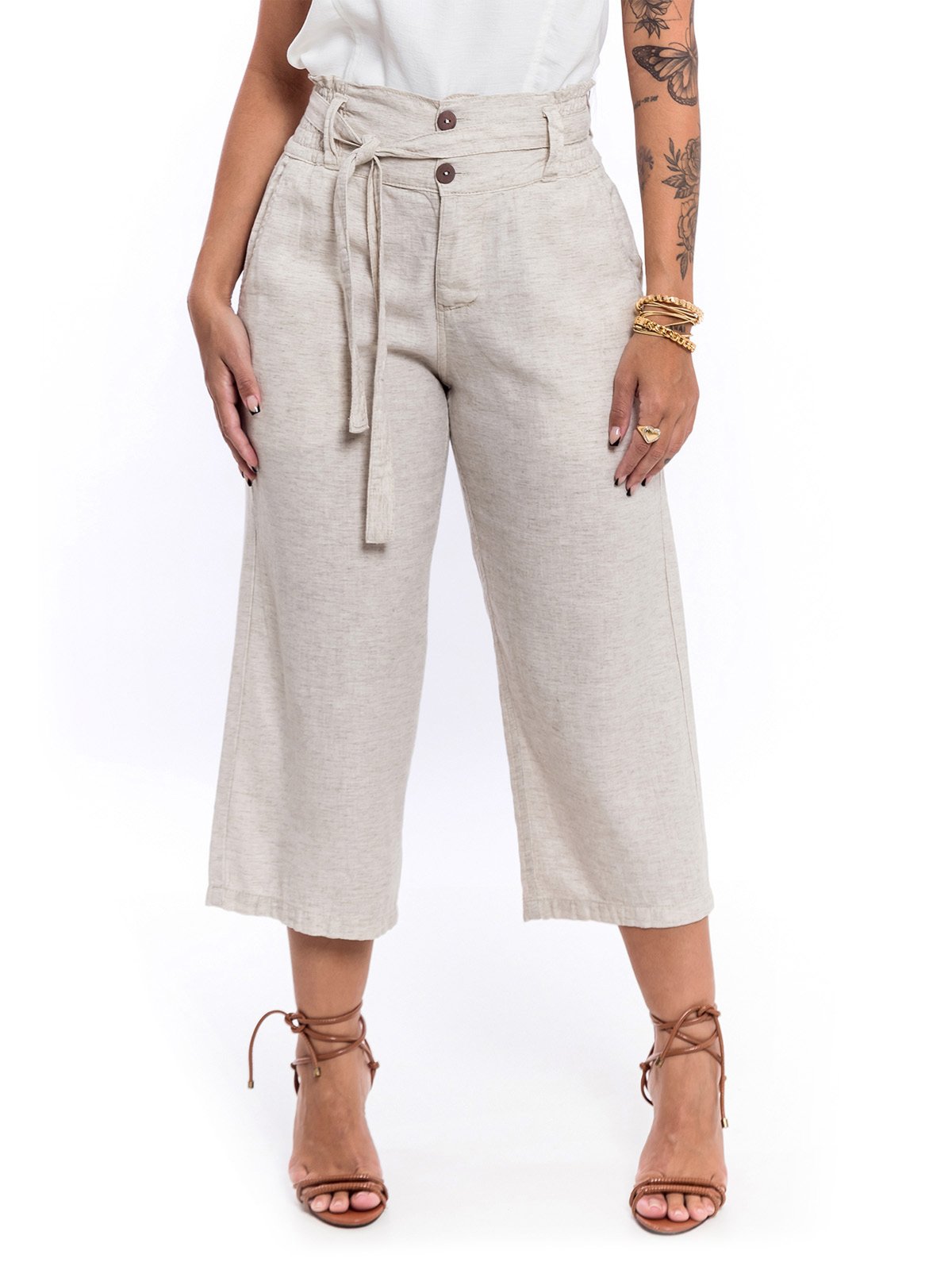 Bermuda Pantacourt Restrito Jeans de Linho com Laxtex – BEGE