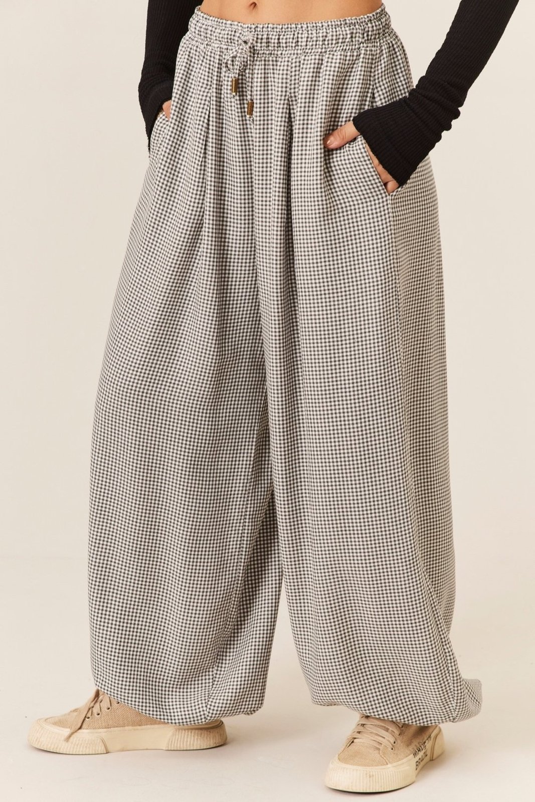 Calça Pantalona Com Cordão De Regulagem Cinza Xadrez Yacamim I2 - Estampado