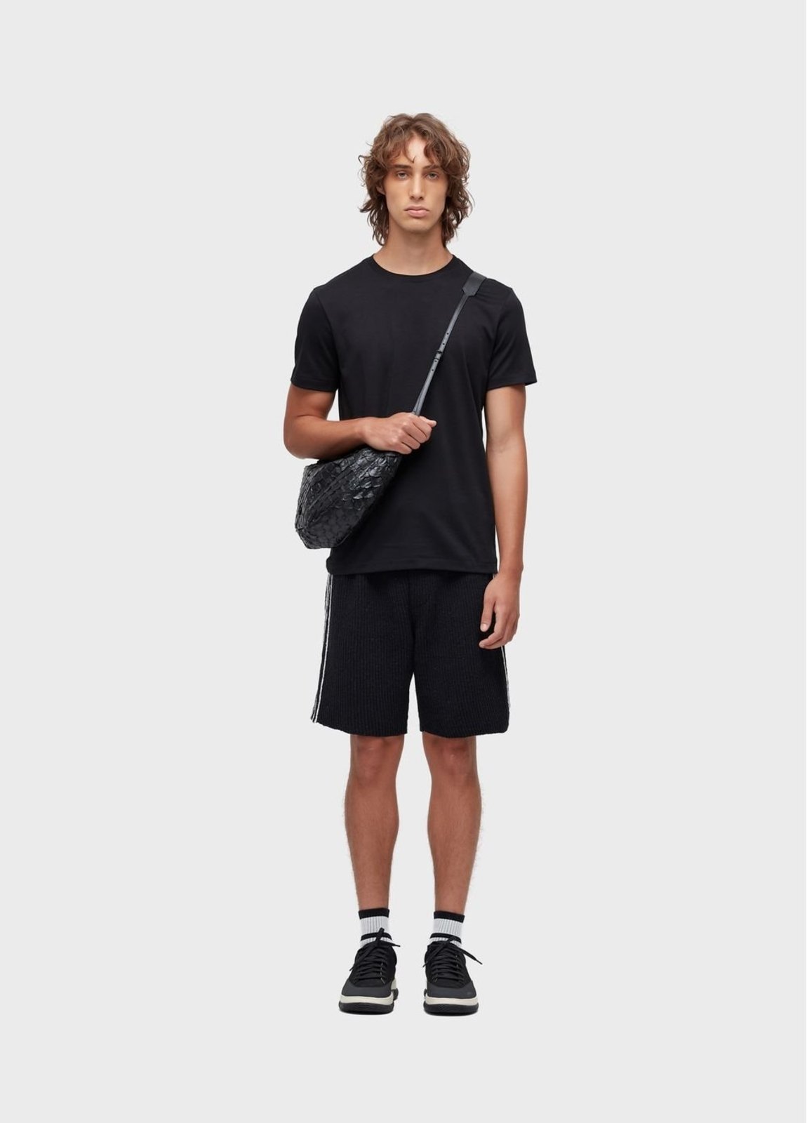 Vista 2 Bermuda tricot over stripes Osklen preto Osklen preto