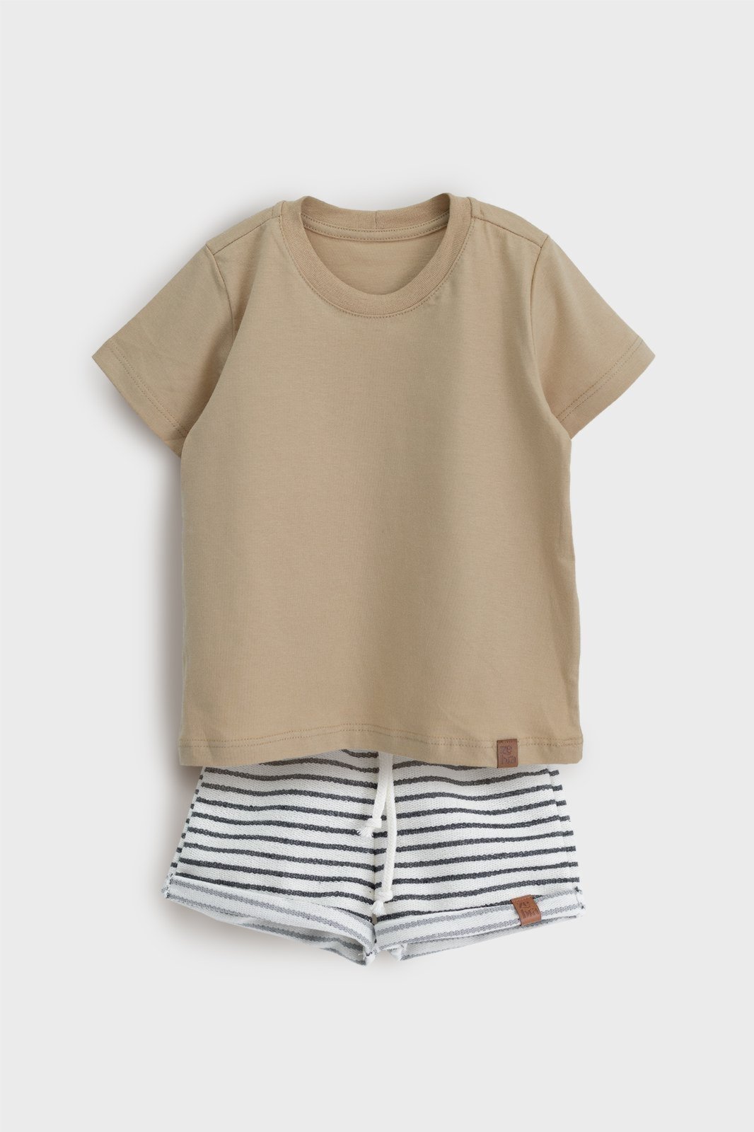 Infantil - Conjunto Unissex Com Camiseta e Short Amêndoa Zebra&Friends