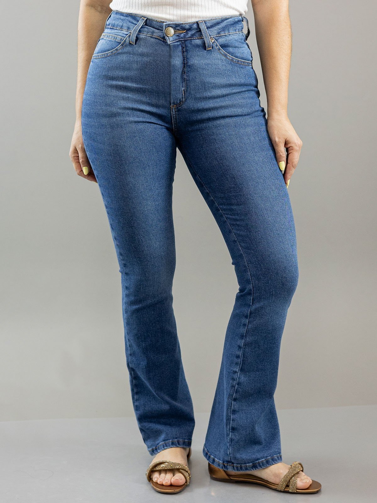 Calça Feminina Petit Flare Jeans Elastano Alta Anticorpus