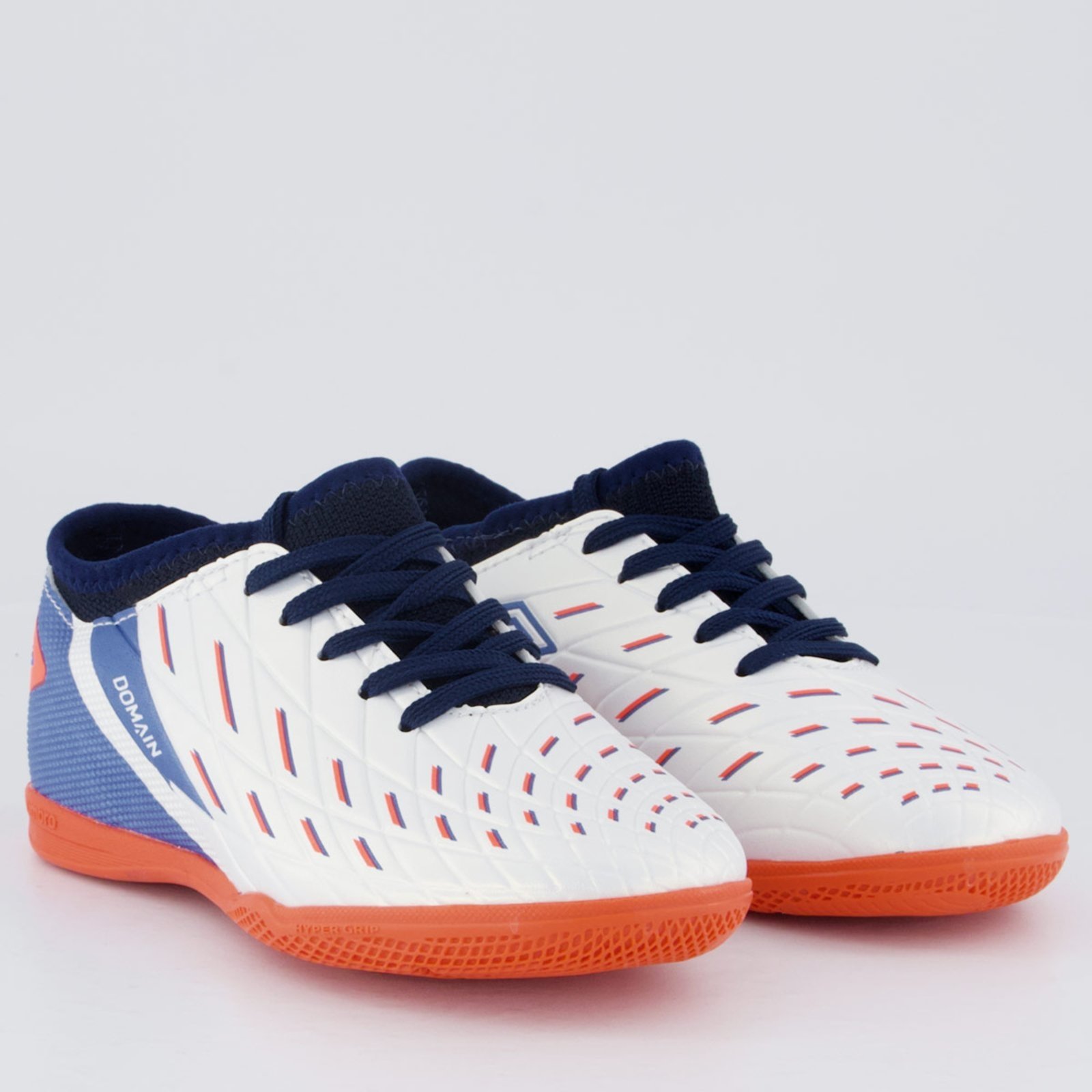 Vista 3 Chuteira Umbro Domain Futsal Juvenil Branca e Laranja branco Umbro branco