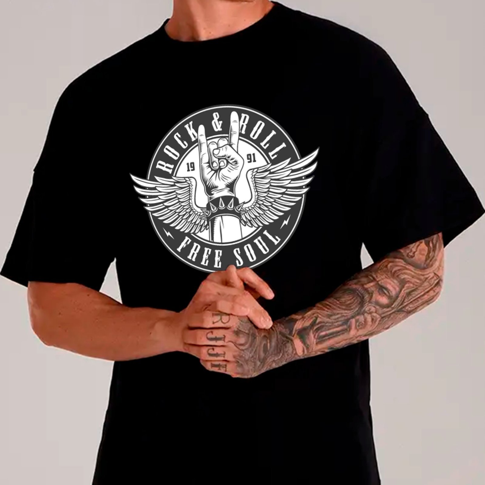 Camiseta Ousy Básica Rock And Roll Free Soul Unissex Preto