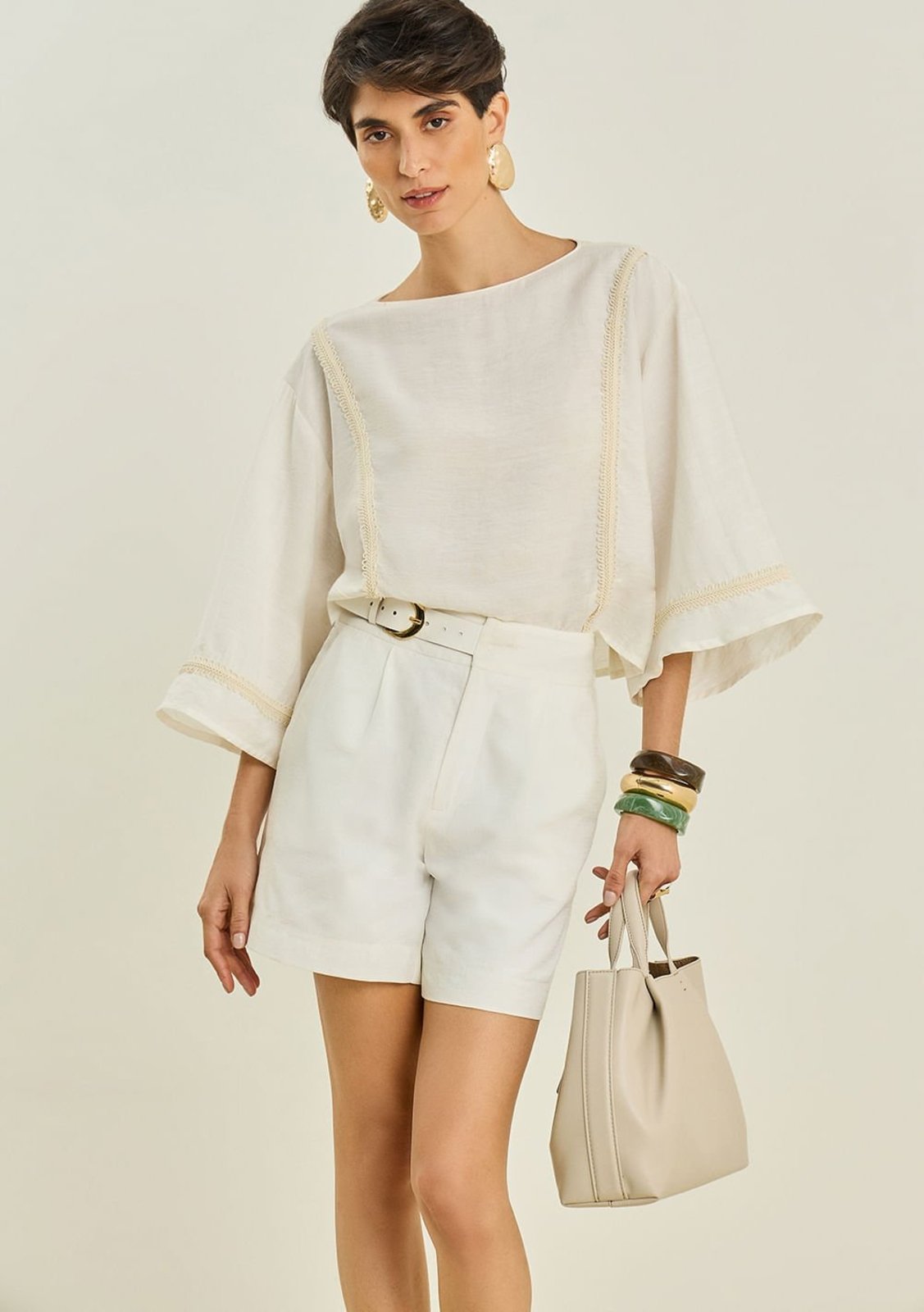 Vista 2 Blusa Maria Valentina Solta Decote Careca Manga Longa Cropped Off-white off-white white Maria Valentina off-white white