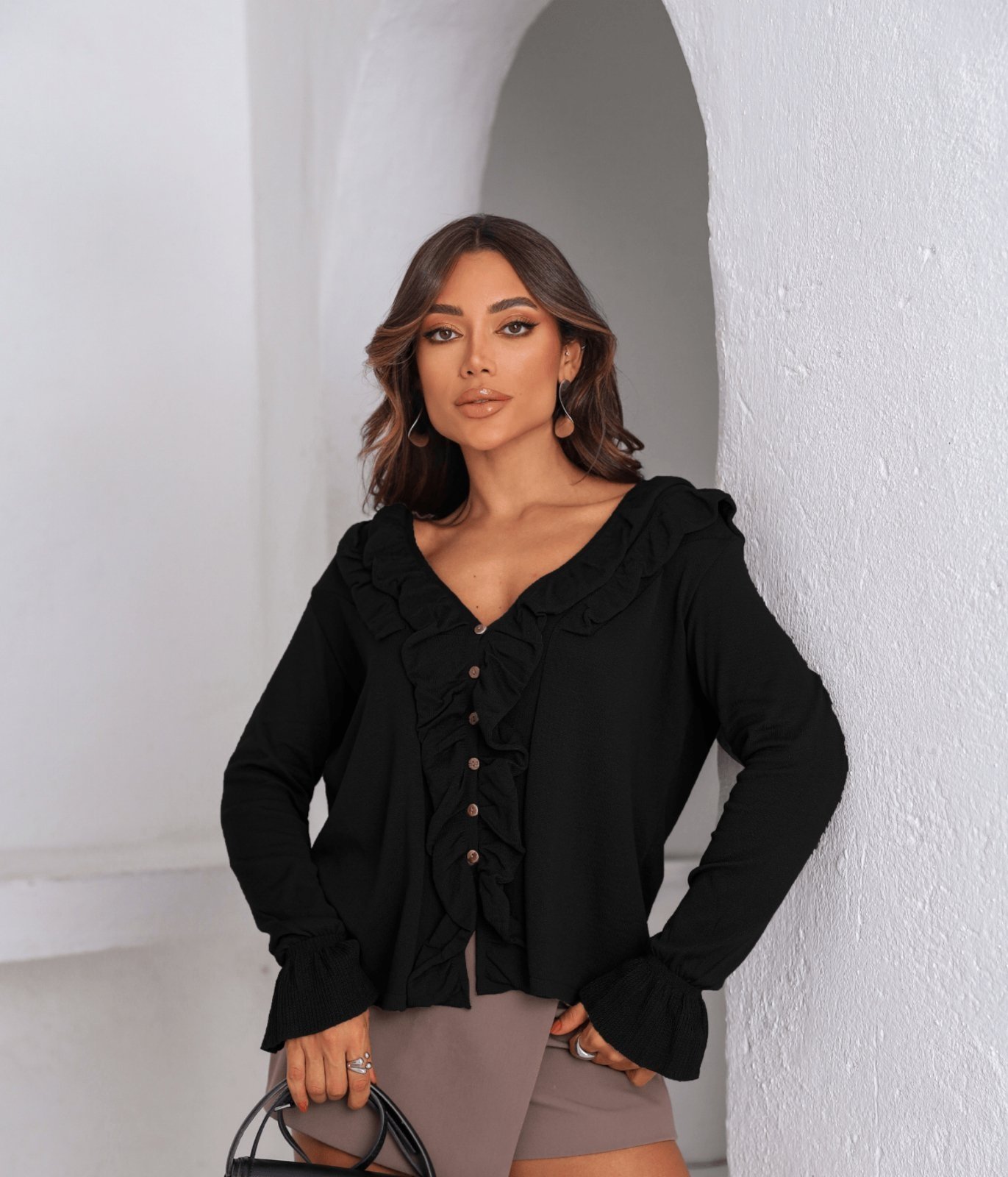 Blusa Casaco Cherry Line Tricô Botão Aberto Manga Longa Babado Preto
