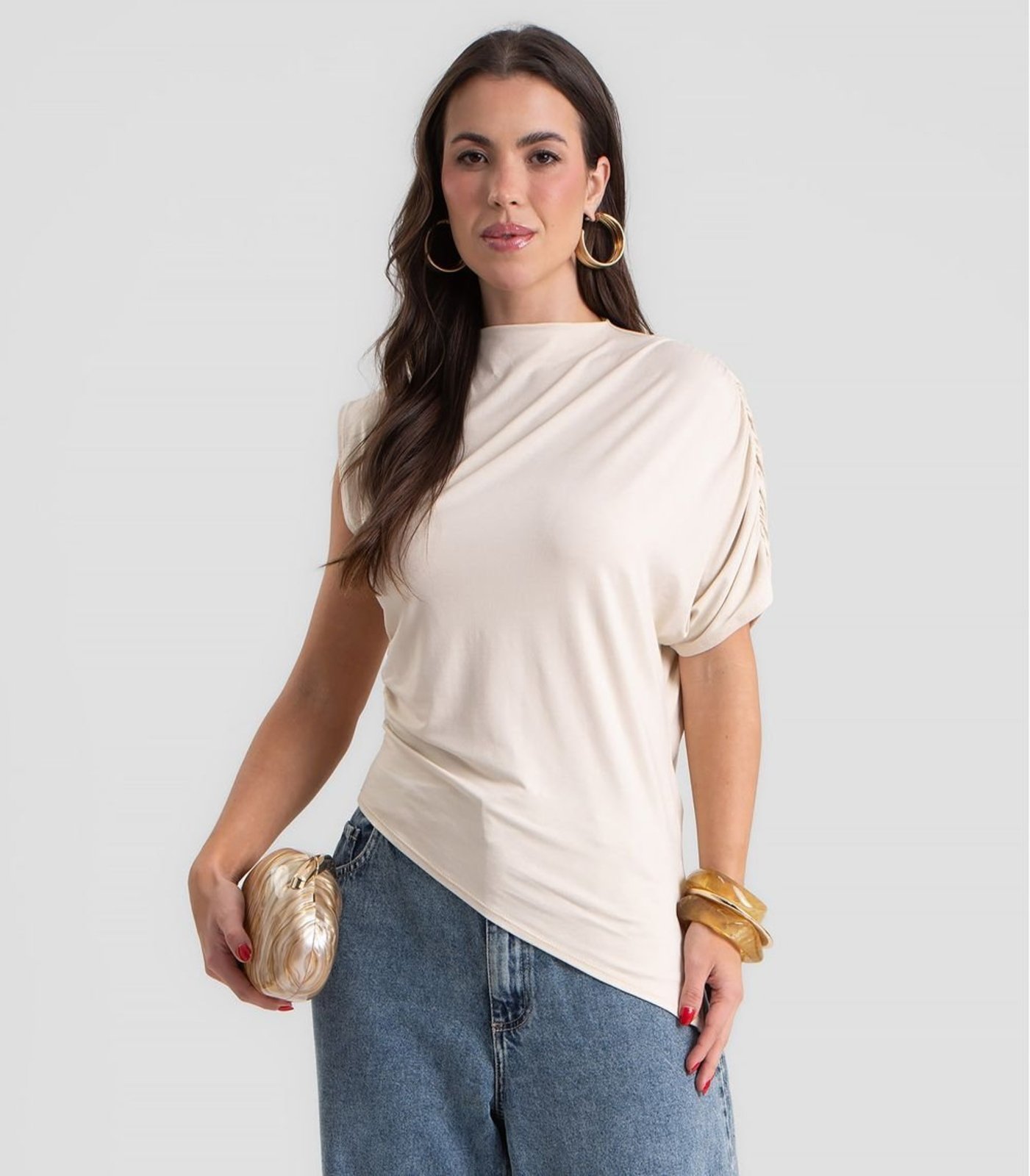 Blusa Feminina Manga Única E Gola Alta Dianna Bege