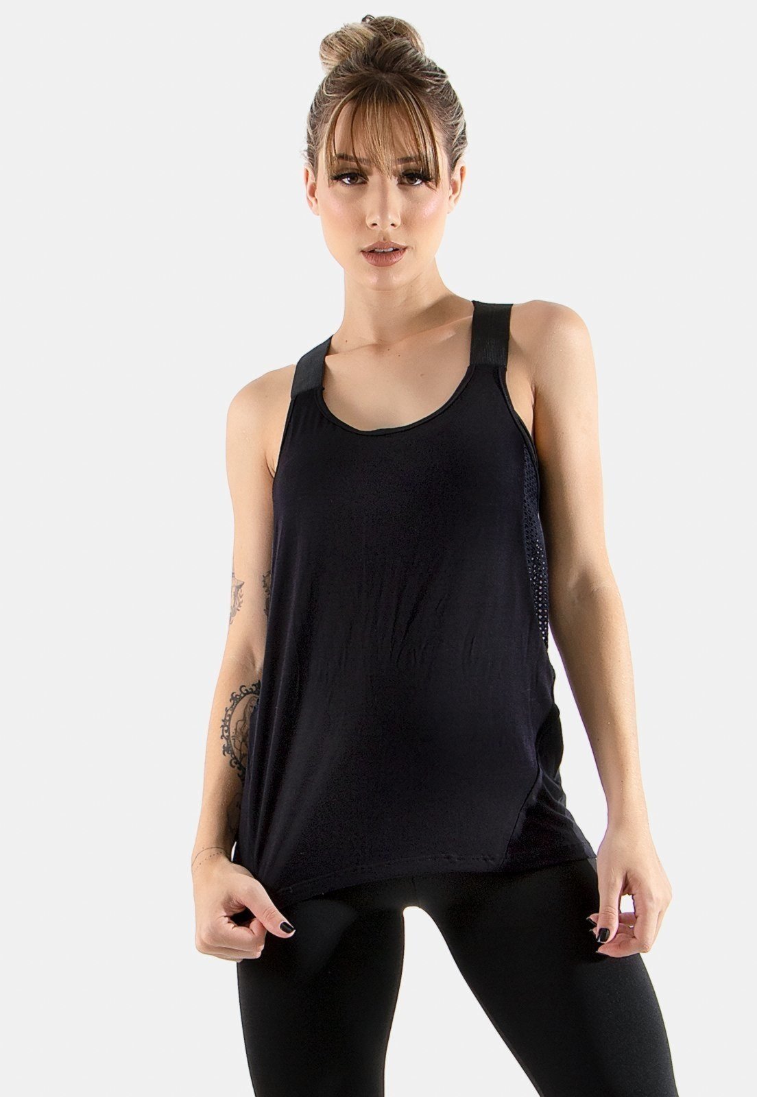 Blusa 4 Estações Regata Tex Feminino Trançada Furadinha Fitness Preto