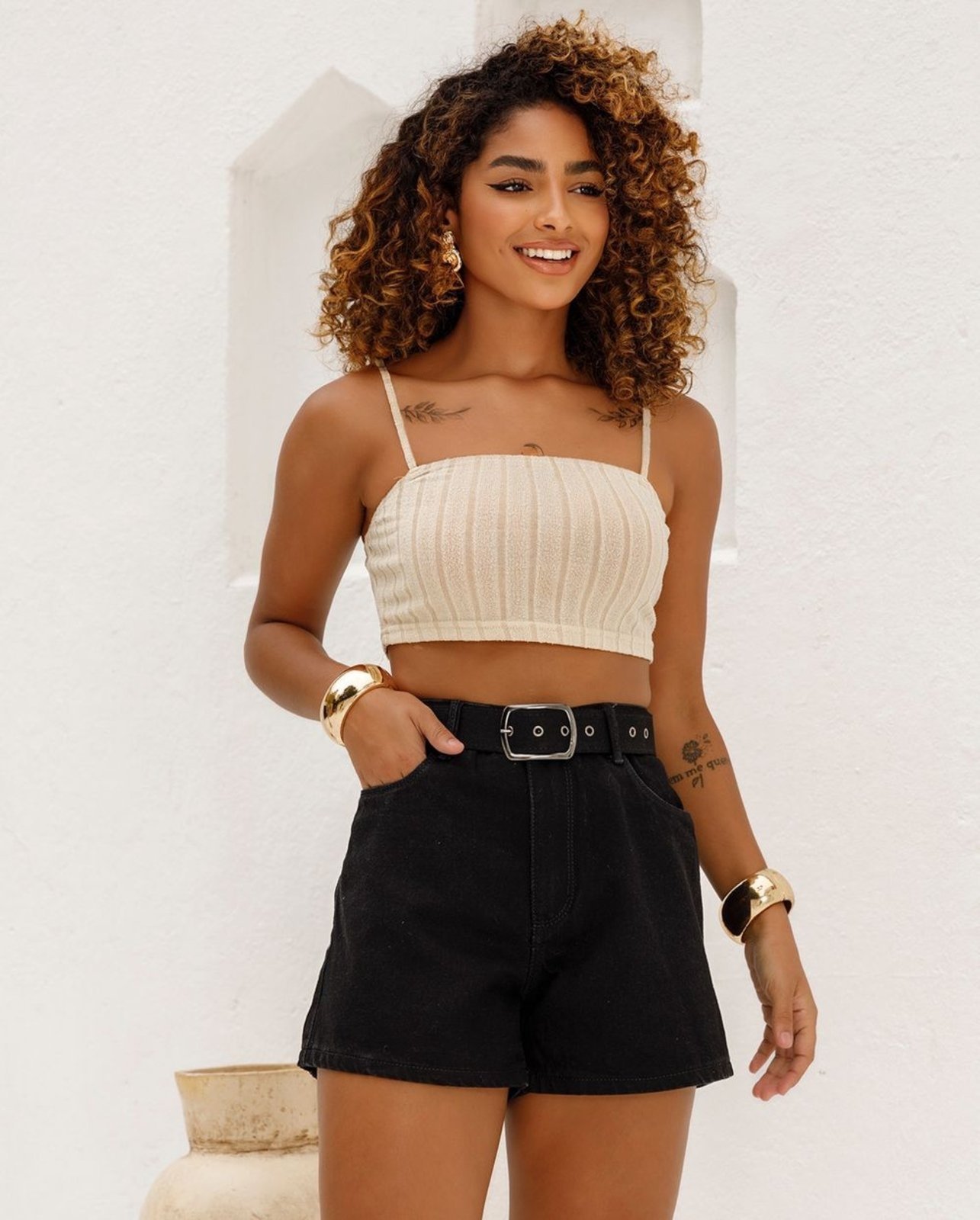 Shorts Jeans Mom Feminino com Cinto Cintura Alta 71101 Preto Consciência