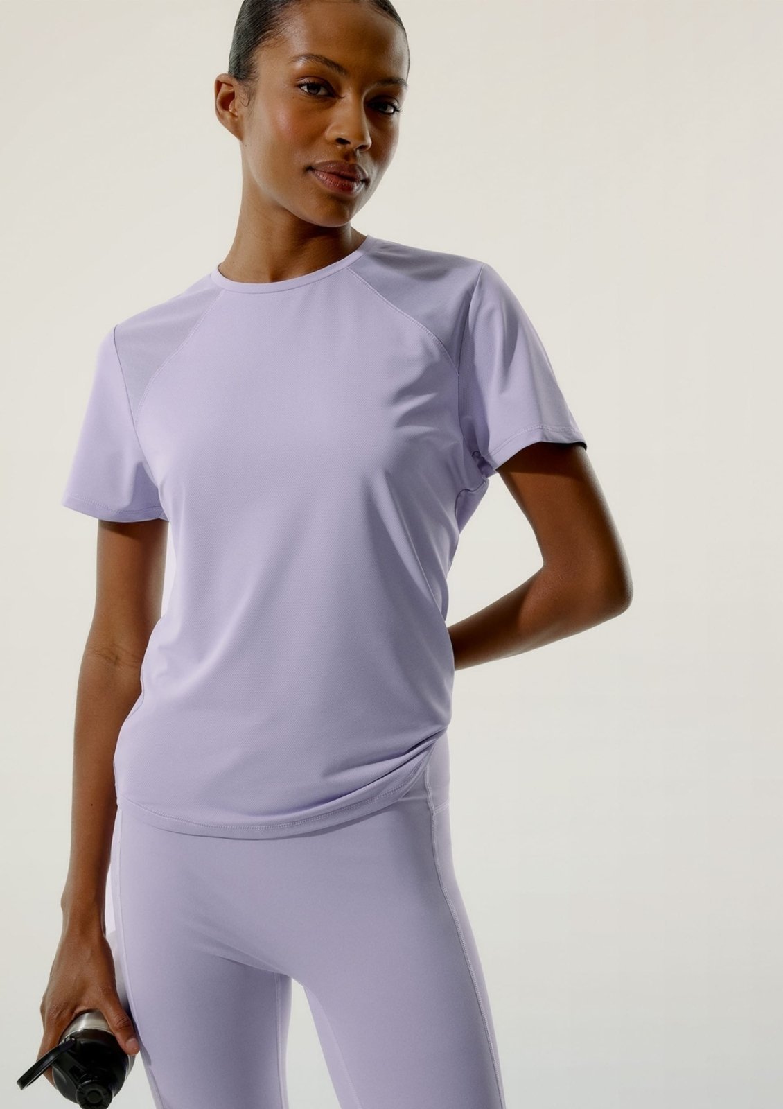 Vista 2 Camiseta Esportiva Feminina Com Tule Hering HERING SPORTS preto HERING SPORTS preto