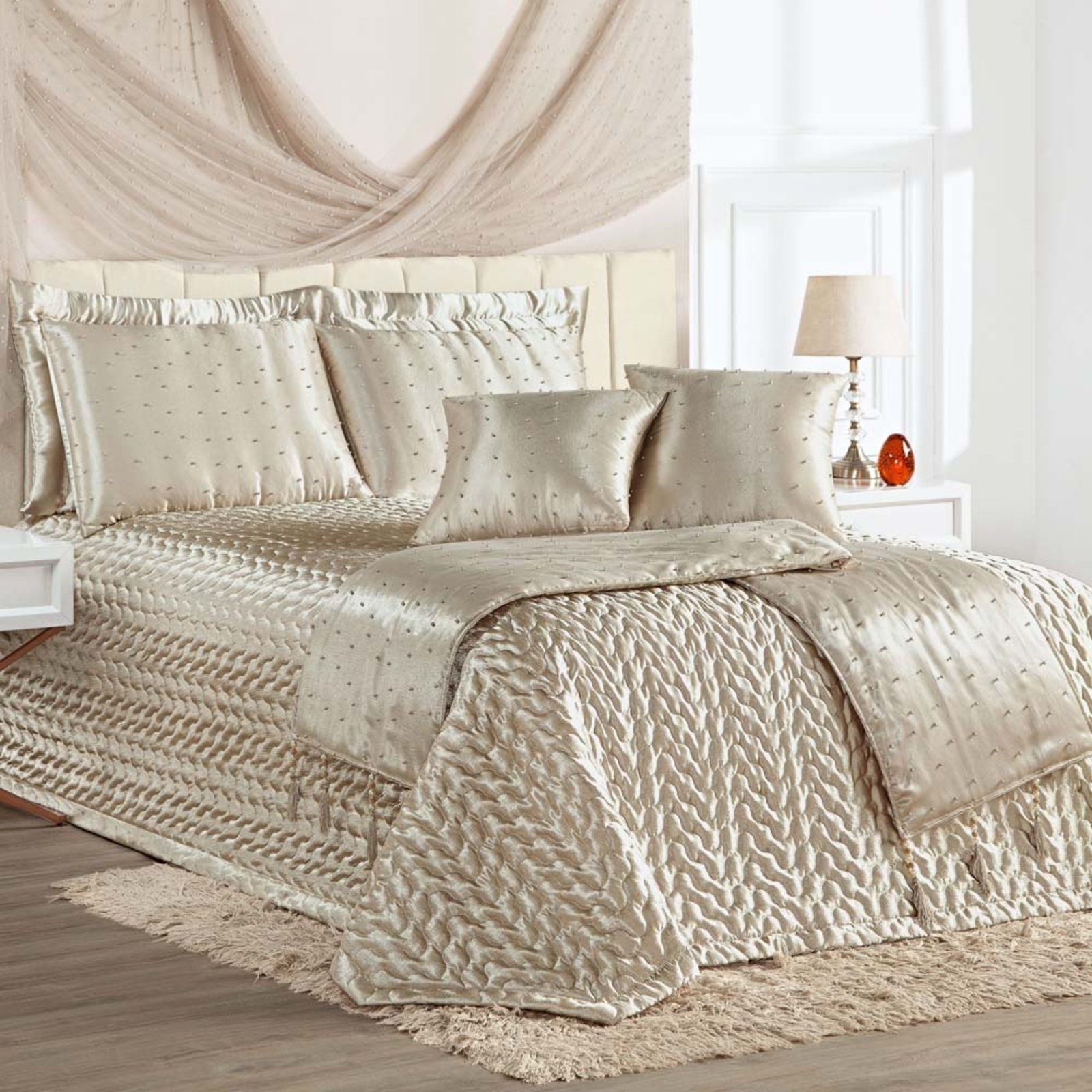 Kit Cobre Leito Colcha Casa Scarpa Fascínio Queen Cetim c/ Tule de Pérola 10 Peças - Bronze