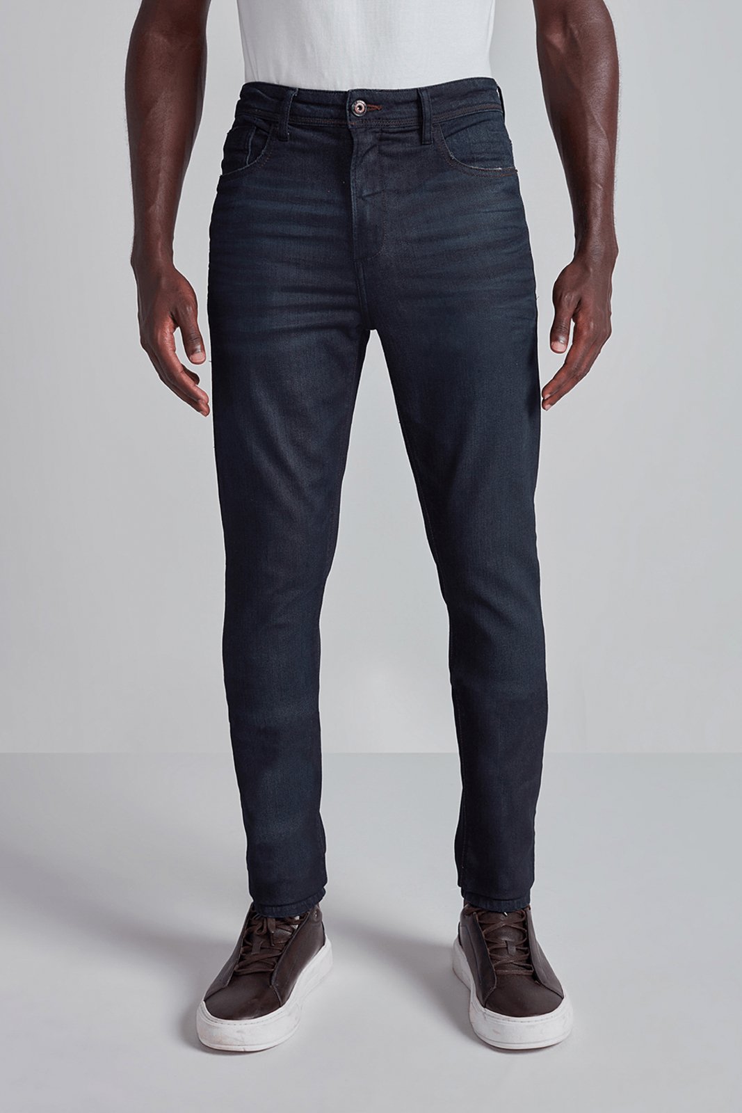 HIGHSTIL Calça Jeans Slim Fit – Lavagem Escura