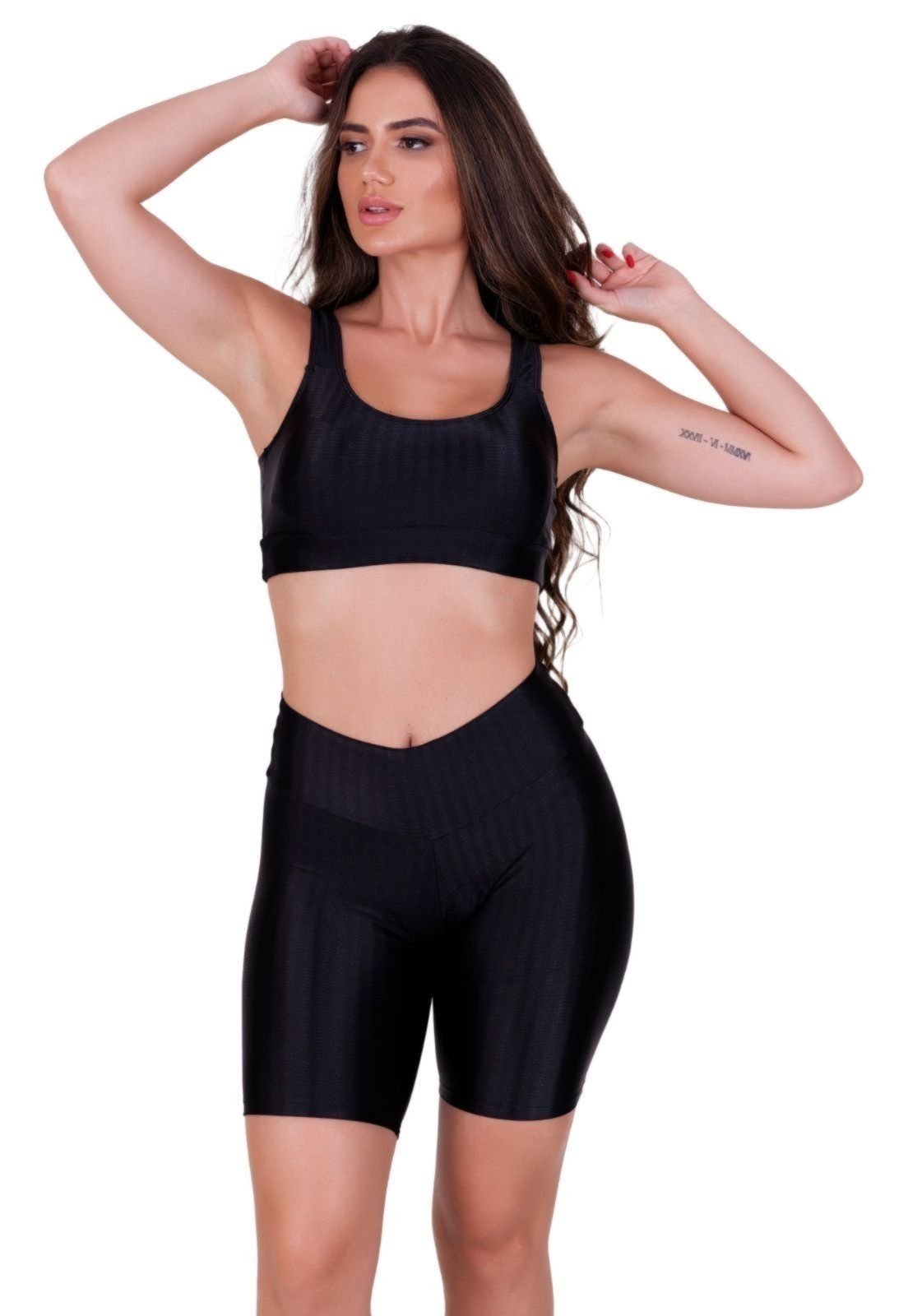 Conjunto Fitness Top com Bojo Removível e Bermuda 3D Adulto Feminino Terra e Mar Preto