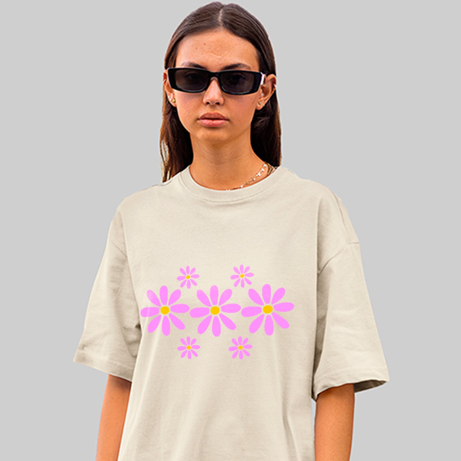 Camiseta Oversized Floral Cute Style Unissex Off White