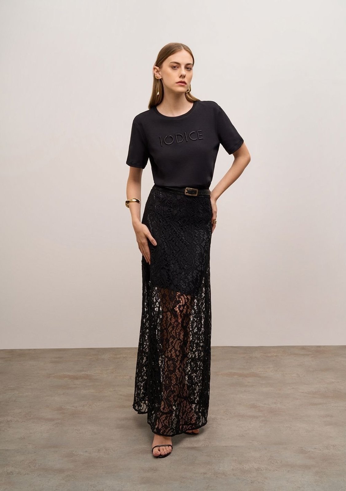 Camiseta Iódice Solta Decote Careca Manga Curta Padrão - Preto