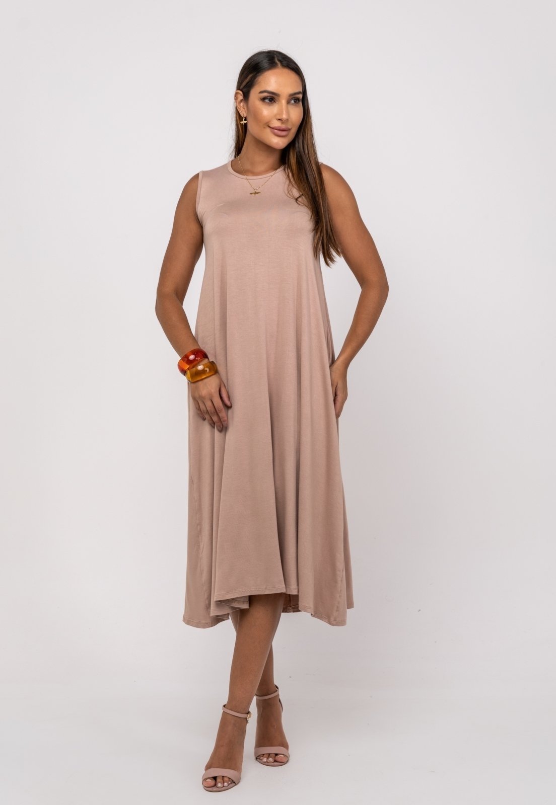 Vestido Longo Regata Com Bolsos Salvatore Bege