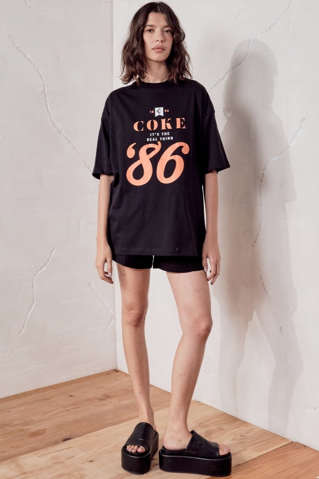 Camiseta Oversized Coke 86