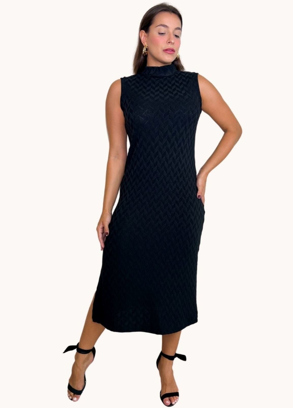 VESTIDO MIDI GOLA ALTA Preto