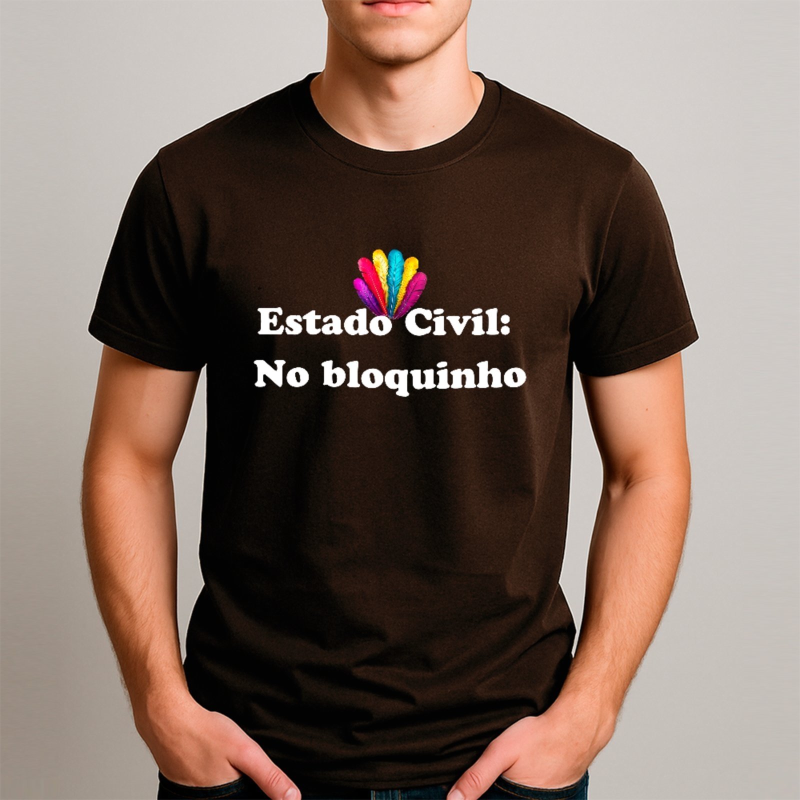 Vista 2 Camiseta Ousy Básica Estado Civil No Bloquinho Humor Carnaval Unissex branco ousy branco