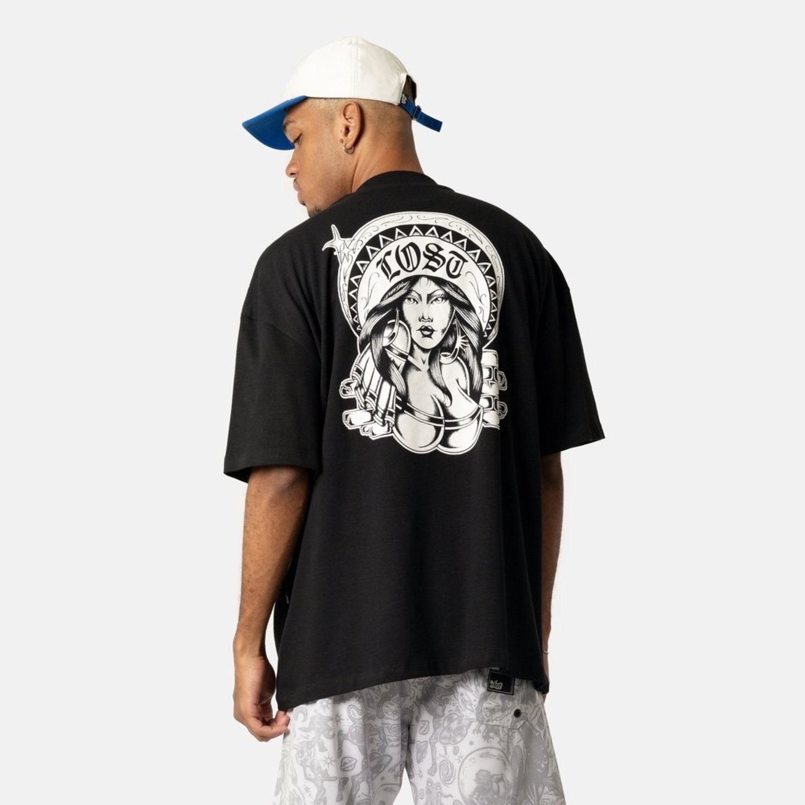 Camiseta Box Fit Lost Skull