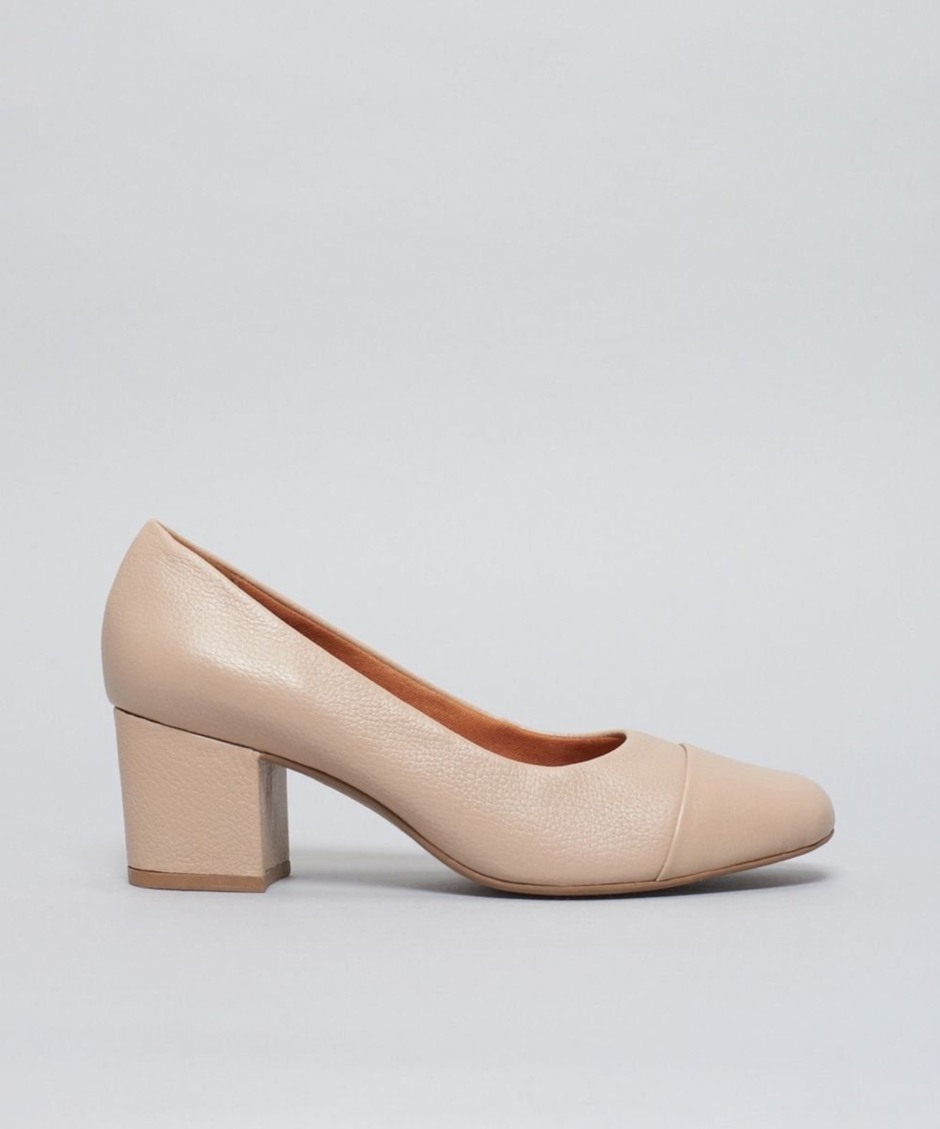Scarpin Couro Bico Redondo - Areia 38 - areia