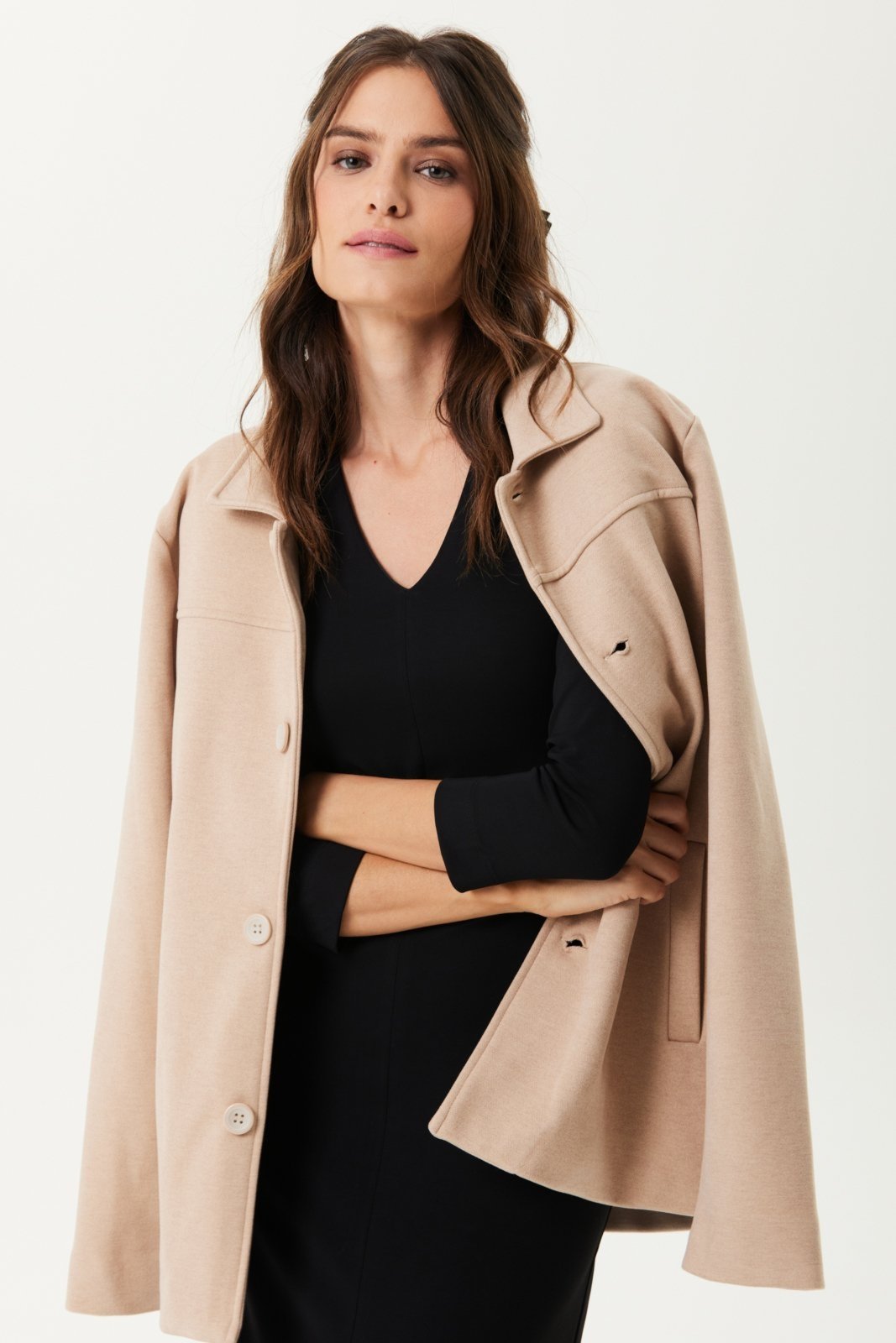 Vista 3 Vestido Midi Traymon Decote V Traymon preto