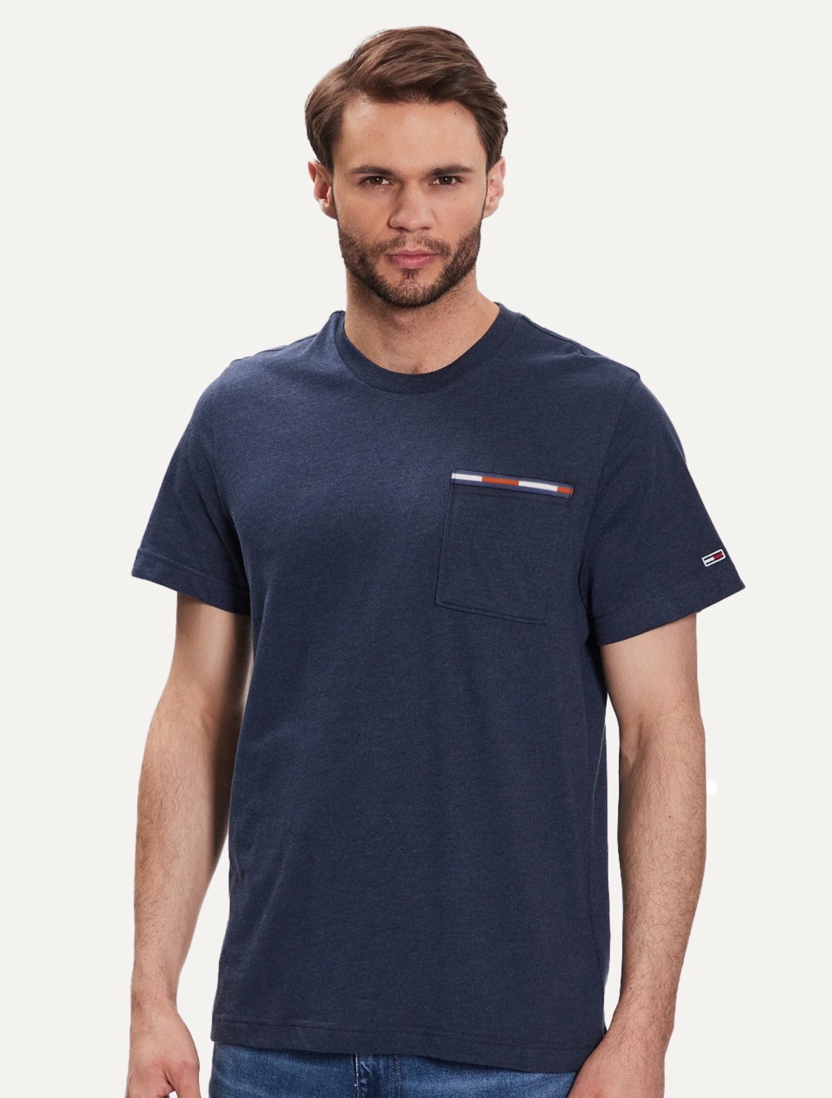 Camiseta Tommy Jeans Masculina Essential Flag Pocket Azul Marinho