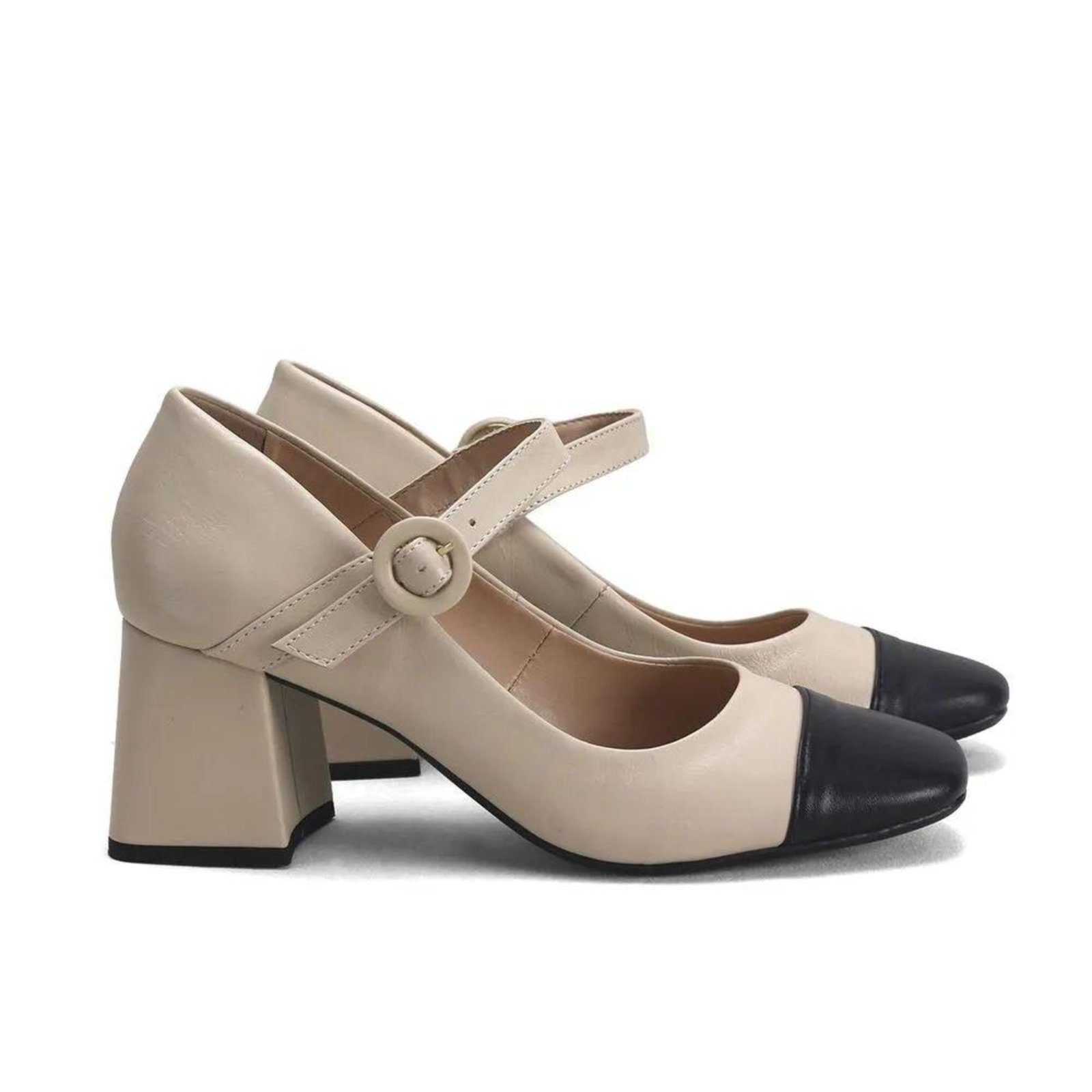 Sapato boneca couro biqueira preta off white Incolor