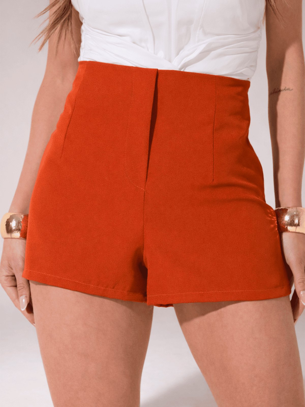 Shorts Feminino de Alfaitaria Social Terracota Fecho Invisível Elegante Plissado Modelagem Curta Cintura Alta Estiloso Casual Sofisticado Bolsos Frontais Fecho com Botão Minimalista