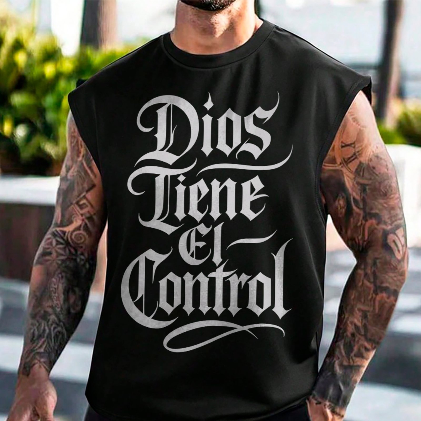 Camiseta Regata Machão Dios Tiene El Control Fé Cristã Preto