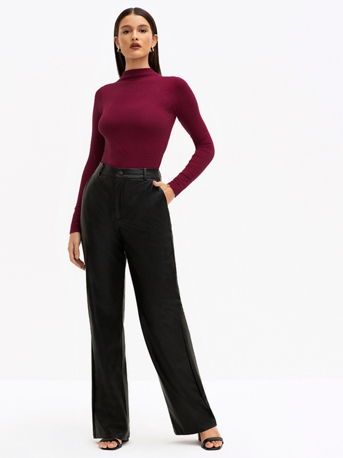 Calça Principessa Wide Leg de Poliuretano Preta Clara