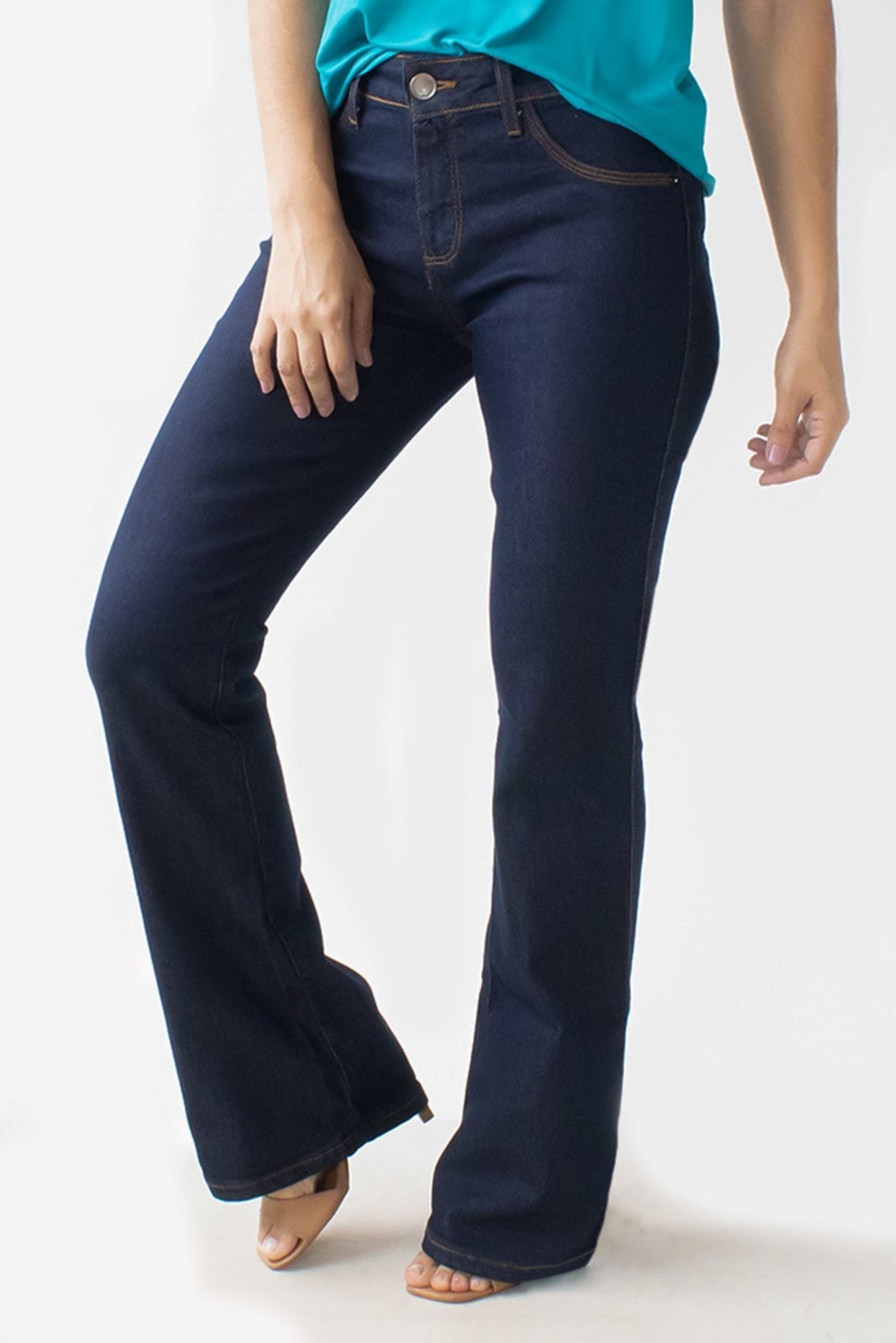 Calça Jeans Flare Feminina Cintura Média Elastano Anticorpus