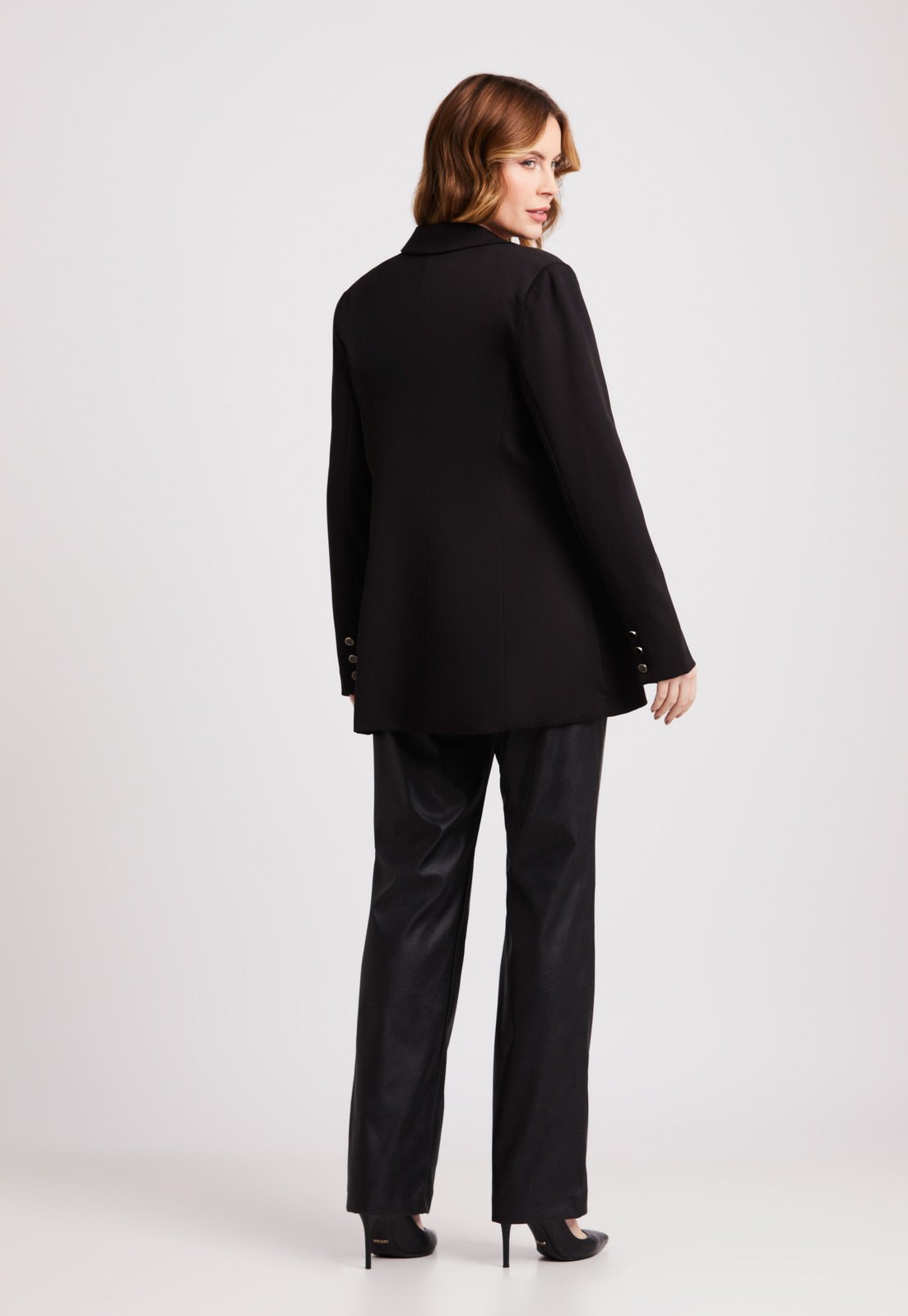 Vista 3 Blazer Forrado Miss Joy 7615 Alongado Alfaiataria Premium MISS BY JOY preto MISS BY JOY preto