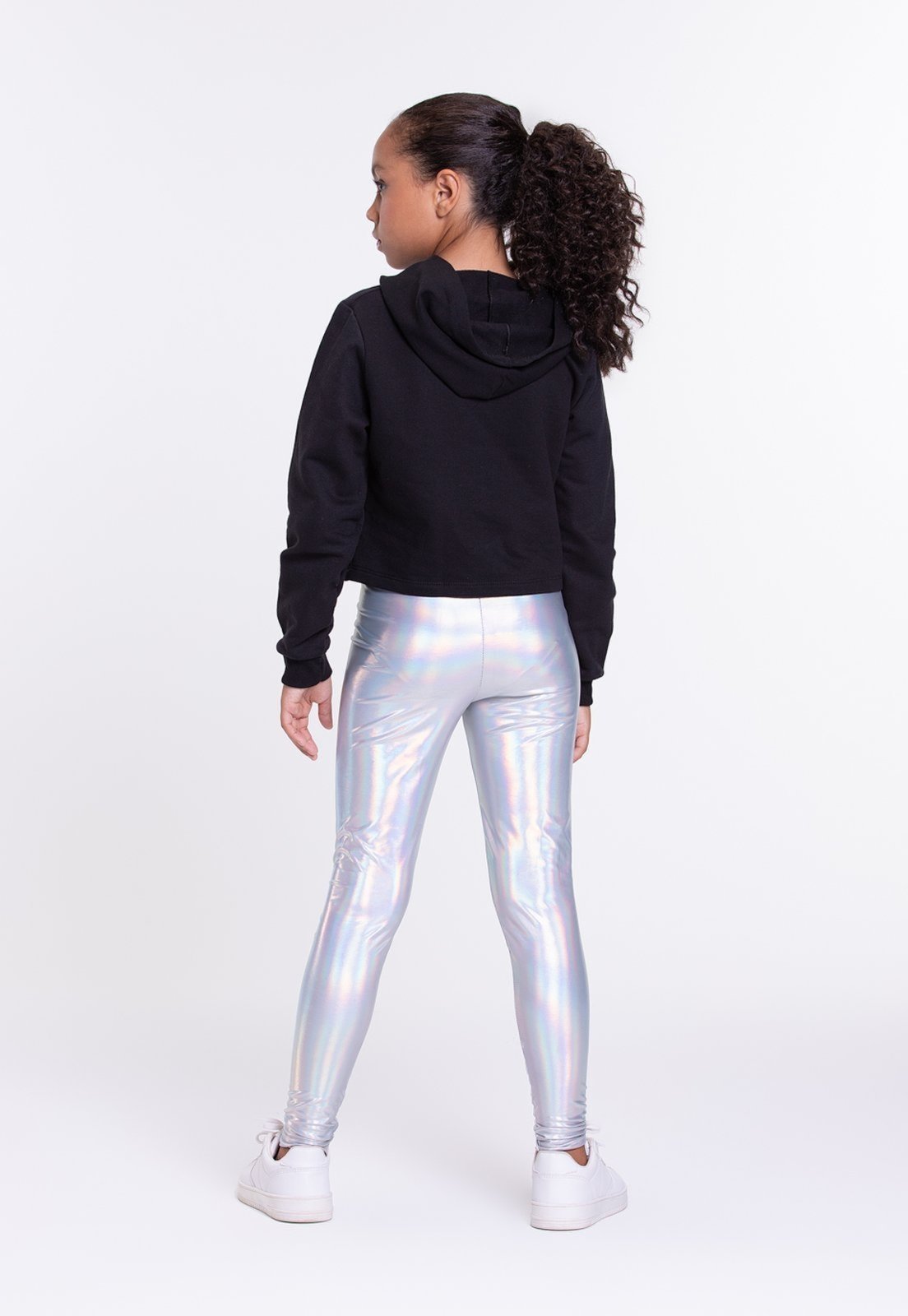Vista 3 Infantil - Conjunto Moletom Cropped e Calça Holográfica VIDA COSTEIRA preto VIDA COSTEIRA preto