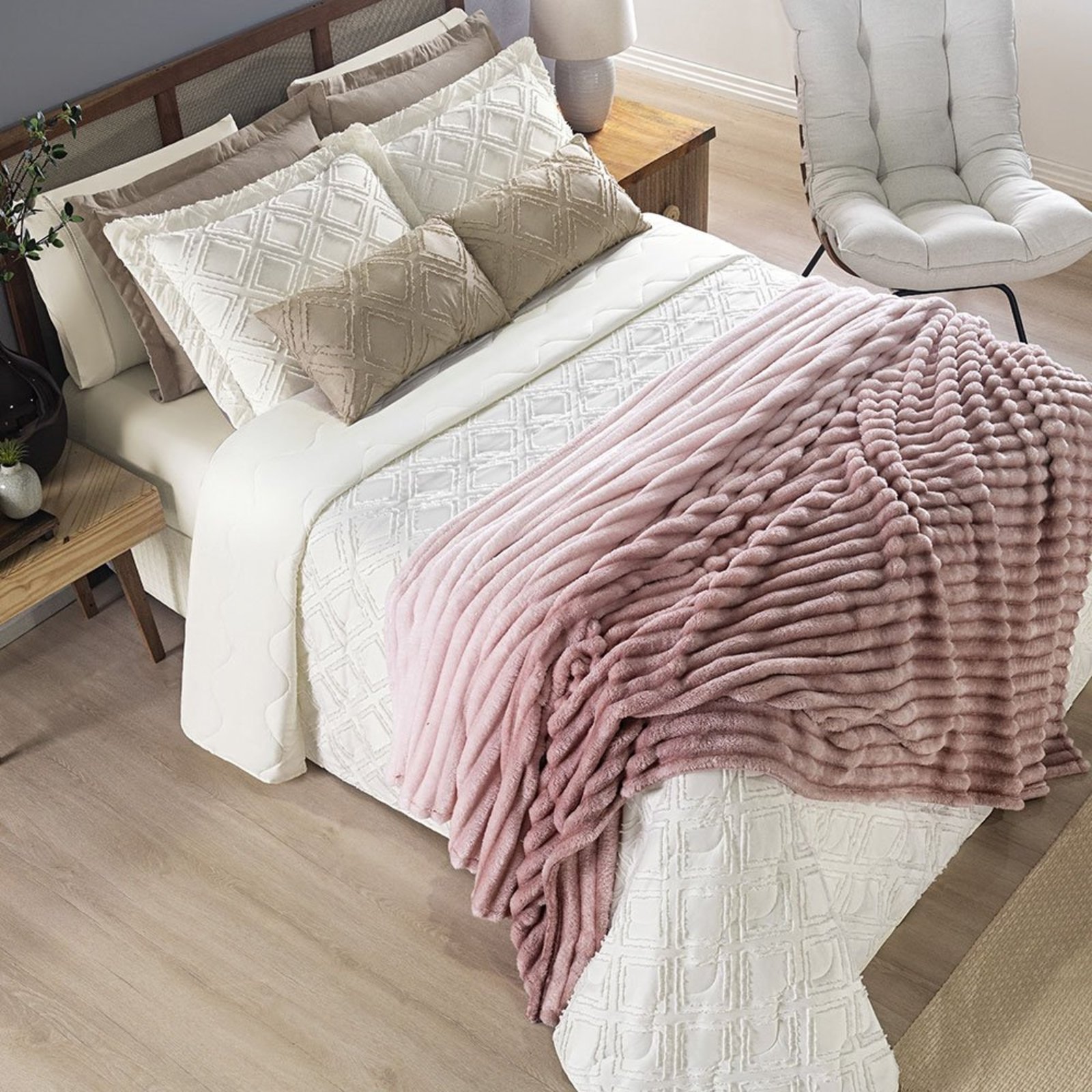 Coordenado Cobre Leito e Cobertor Fluflu Queen Ultrasoft Alto Relevo Dupla Face - Rosê - 100% Poliéster