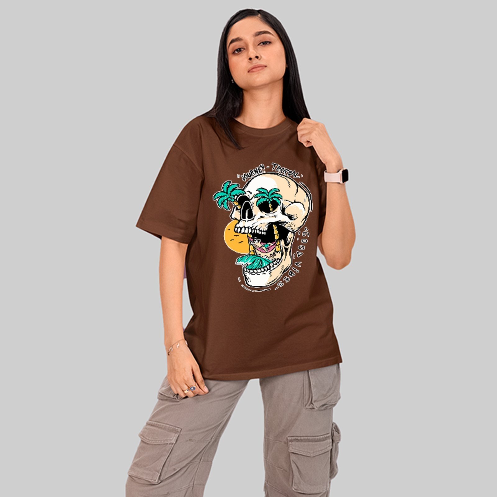Camiseta Oversized Caveira Tropical Journey Good Vibes Unissex Marrom