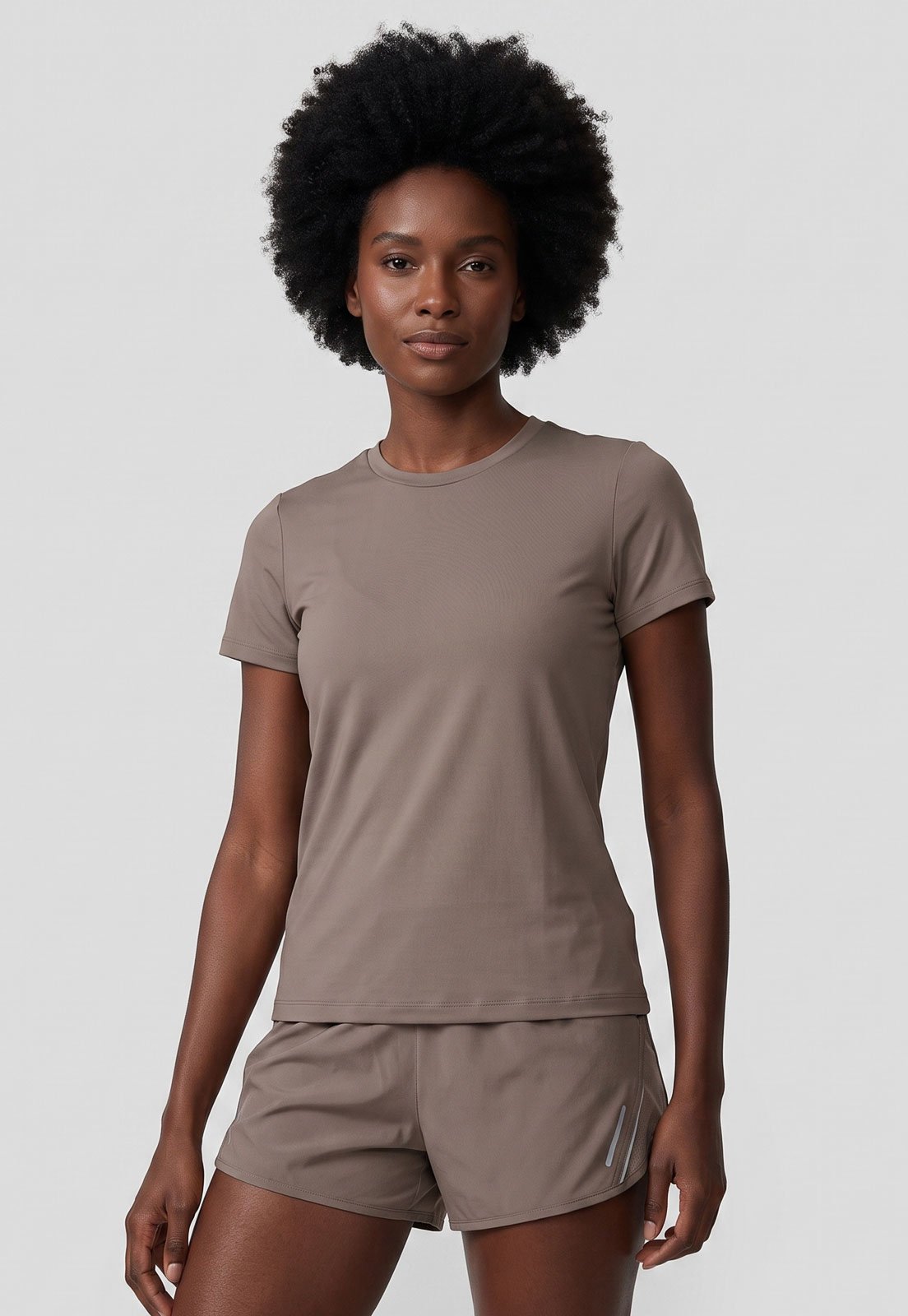 Camiseta Feminina HERING SPORTS Decote Redondo Marrom