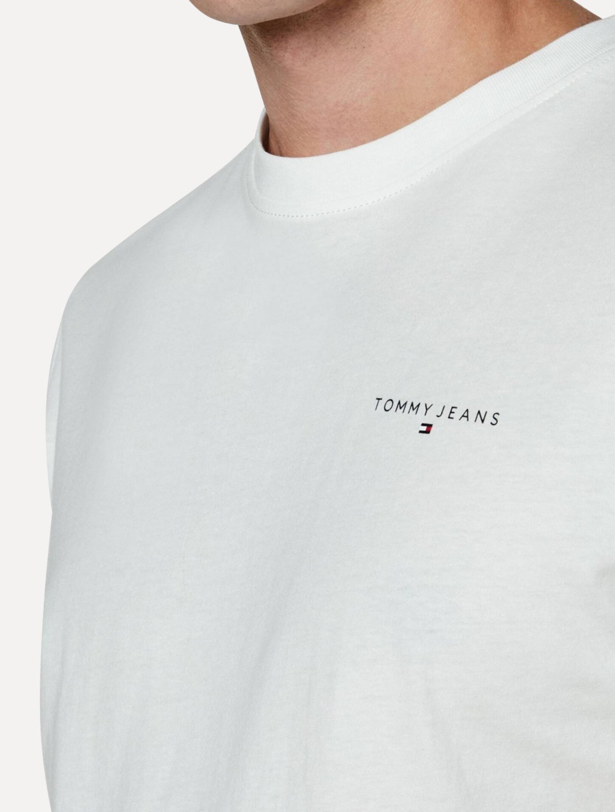 Vista 3 Camiseta Tommy Jeans Masculina Slim Linear Chest Branca branco Tommy Jeans branco