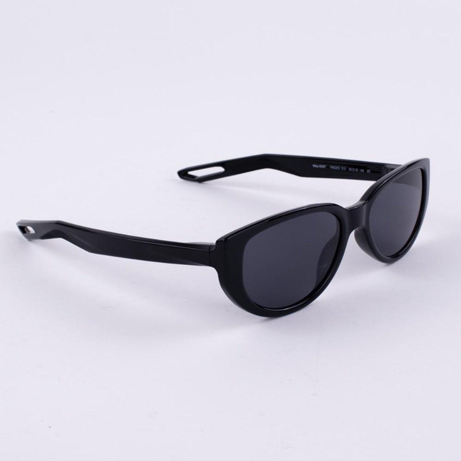 Óculos de Sol Nike NV07 FN0303 Black Grey