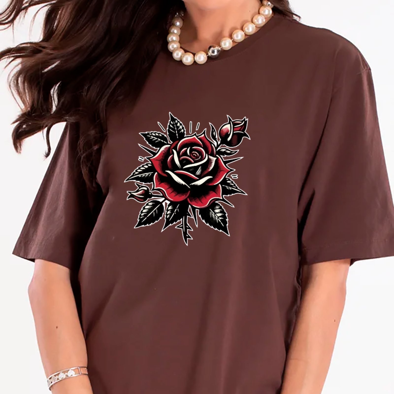 Camiseta Ousy Rosa Vermelha Folhas Verdes Oversized Unissex Marrom
