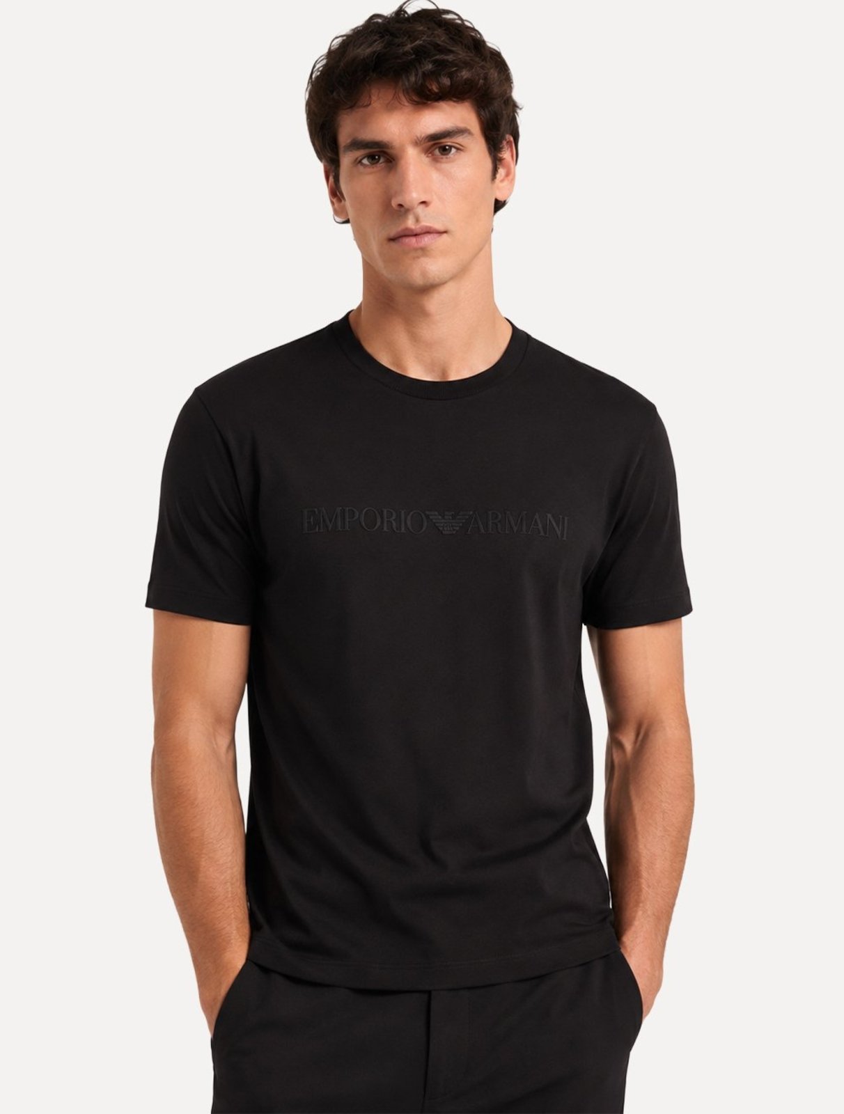 Camiseta Emporio Armani Masculina Bordado Logo Chest Preta