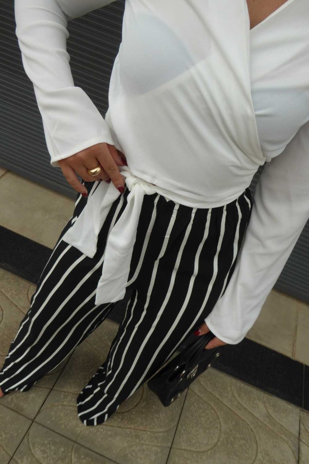 Vista 3 Blusa Vanibele Cropped Off White off-white white Vanibele off-white white
