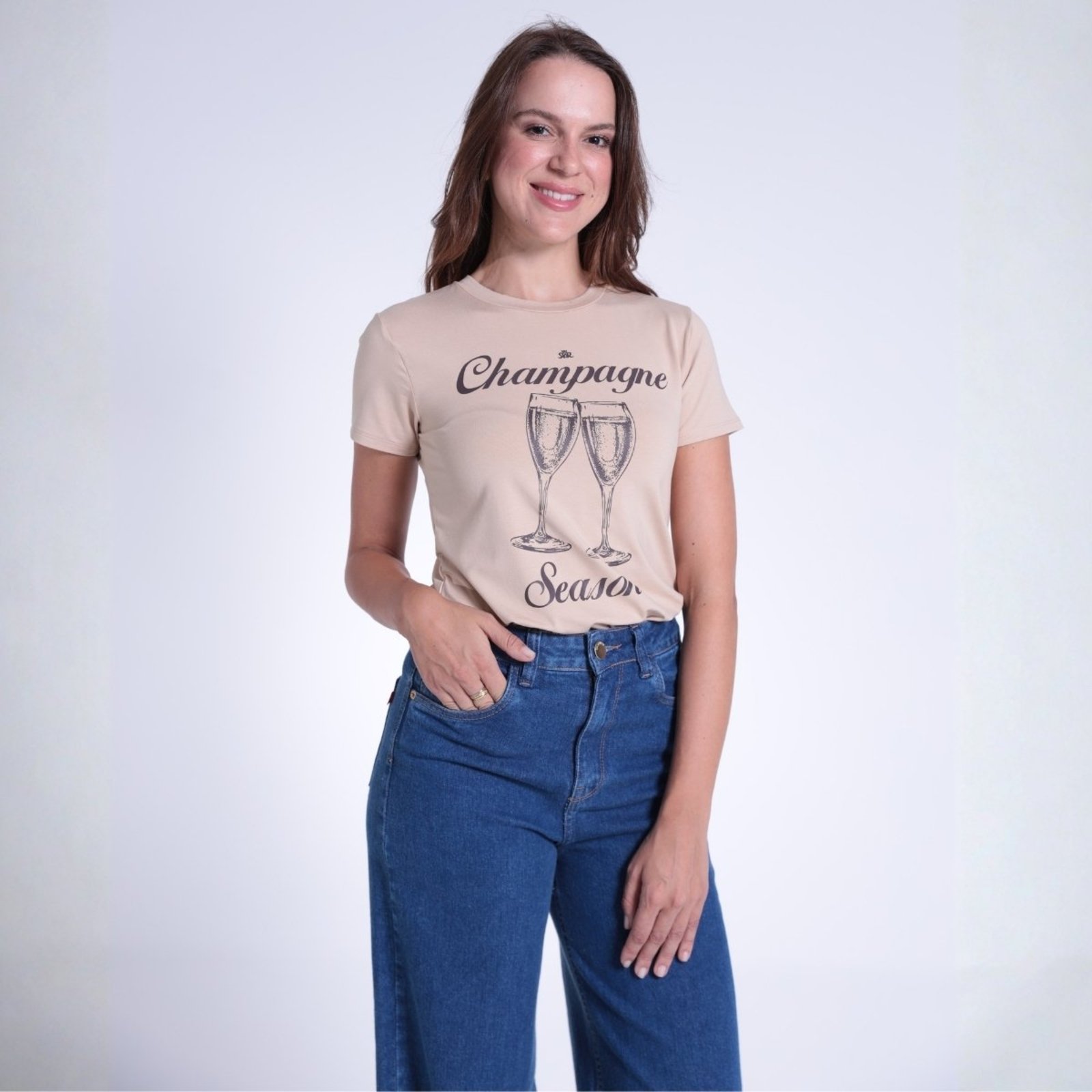Camiseta Estampada Feminina Revanche Rafaela Champagne Season
