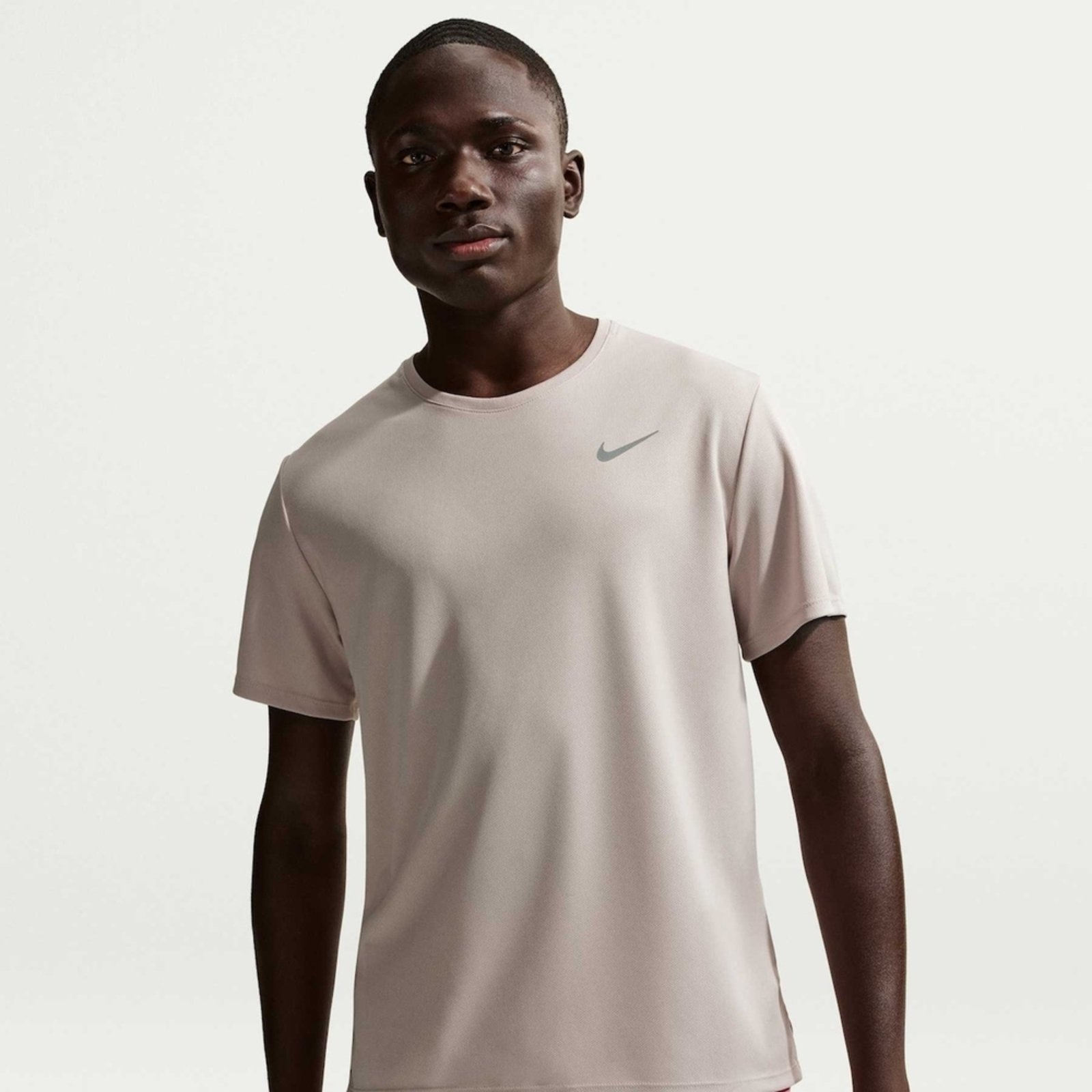Camiseta Nike Dri-FIT UV Miller Masculina