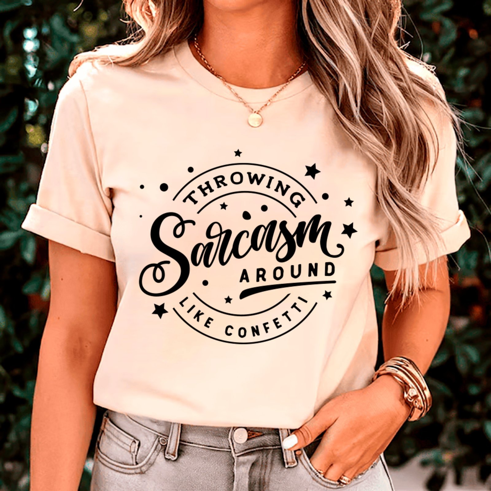 Vista 2 Camiseta Ousy Básica Humor Sarcástico Like Confetti Unissex Off White off-white white ousy off-white white