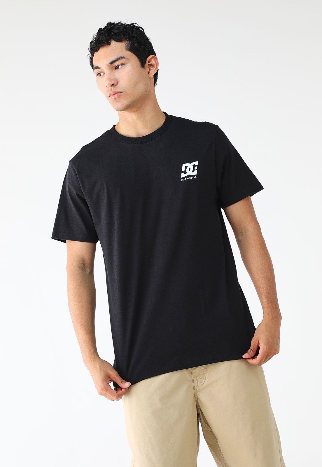 Camiseta DC Shoes Reta Logo Preta