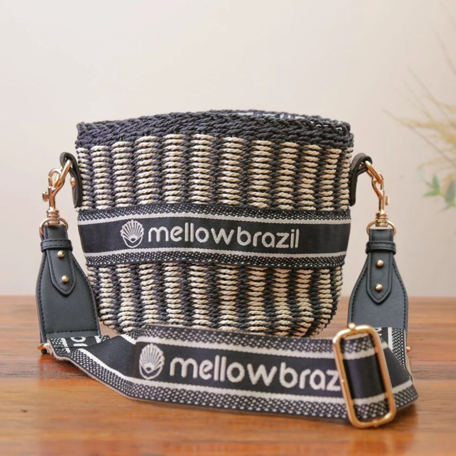 BOLSA DE PRAIA EM PALHA, C/ ALÇA E C/ FORRO – NORONHA – Preto – MELLOW BRAZIL