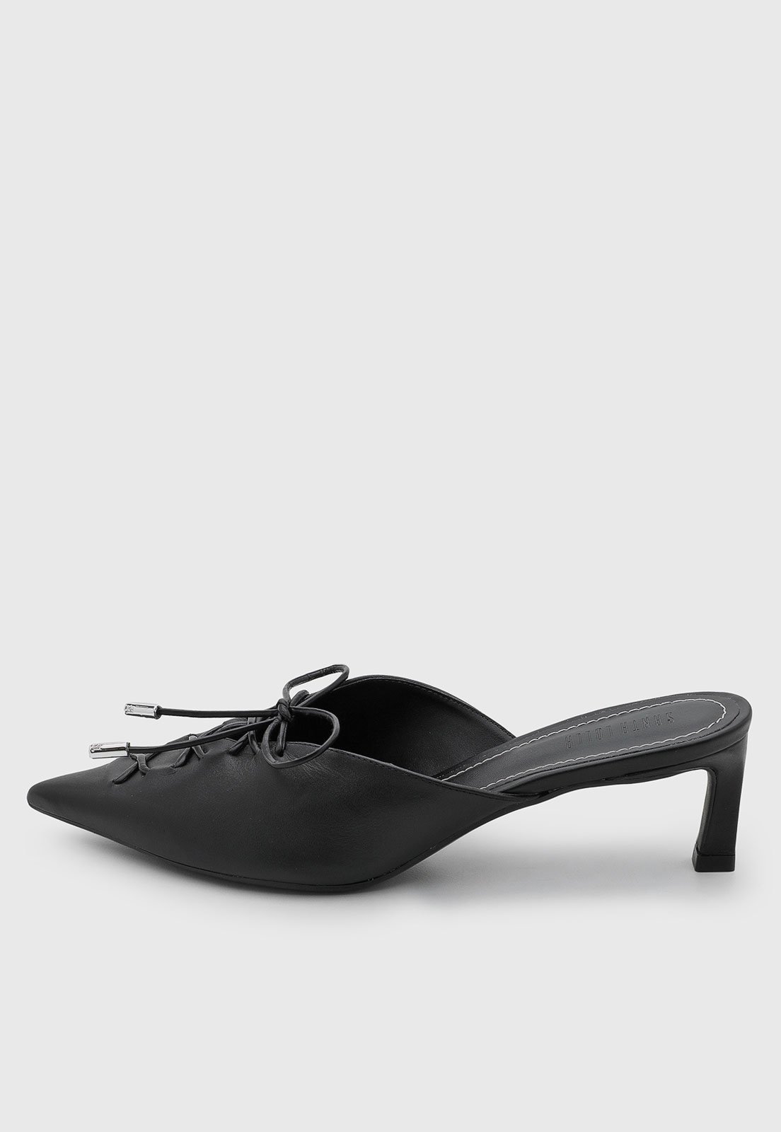 Scarpin Feminino Santa Lolla Couro Bico Fino Salto Baixo Preto