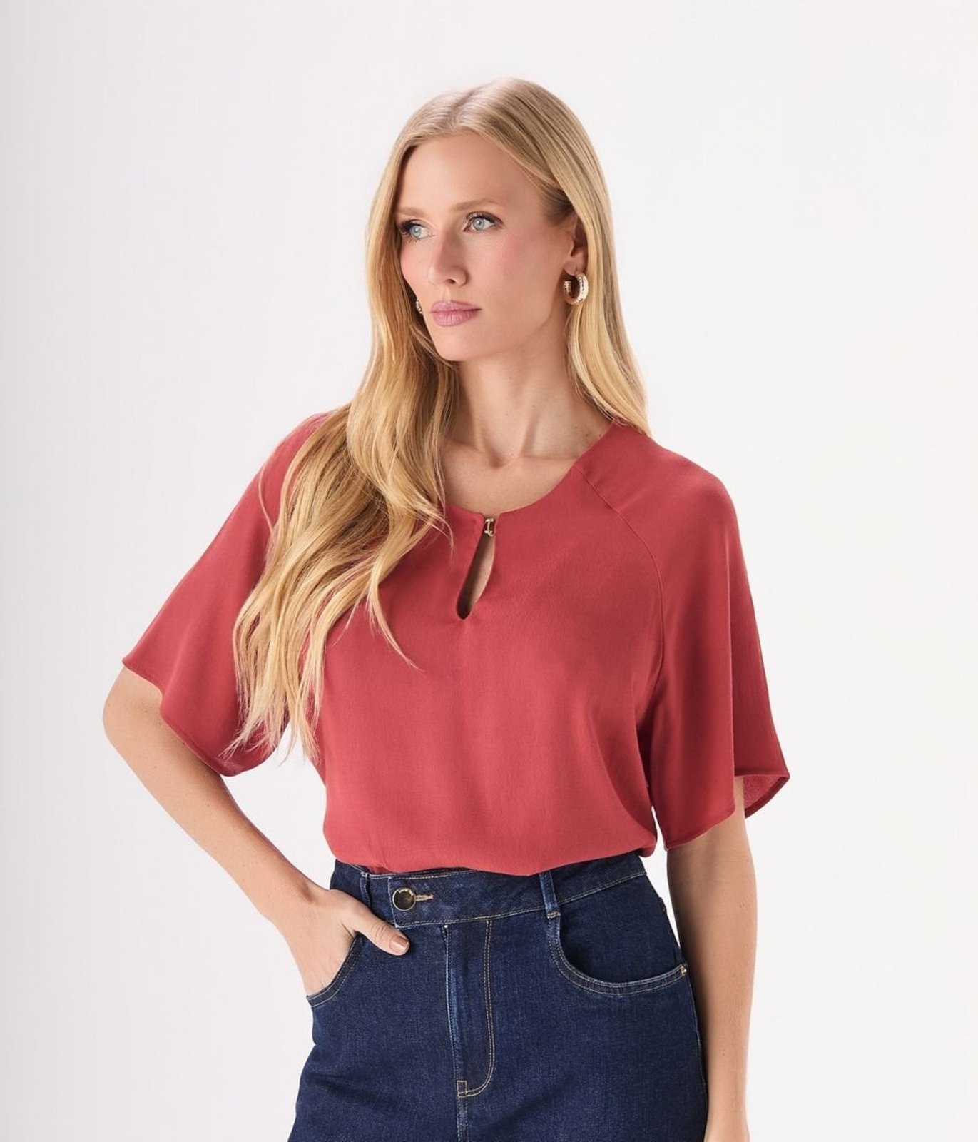 Blusa Makenji Detalhes Aviamento Decote Feminina Terracota