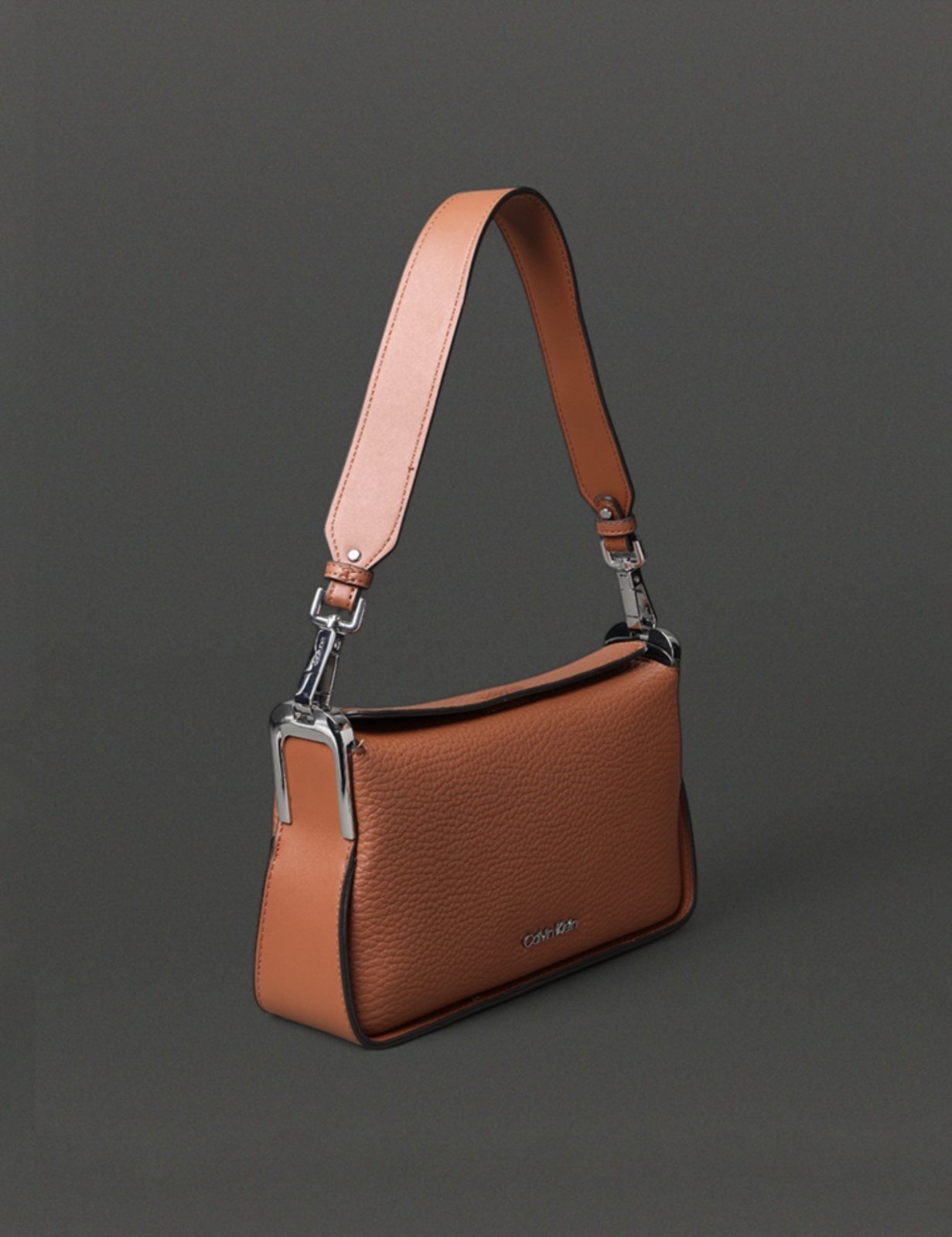 Vista 3 Bolsa Feminina Monograma Calvin Klein Calvin Klein Jeans caramelo Calvin Klein Jeans caramelo